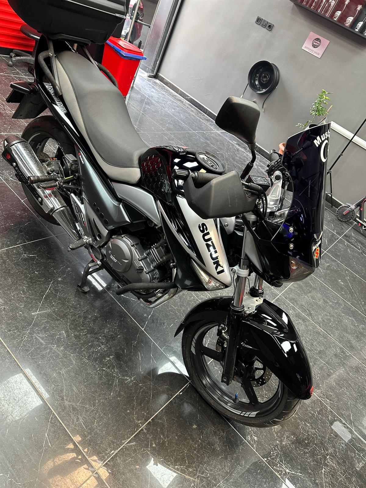 Suzuki Gw250 İnazuma Sticker Etiket Model