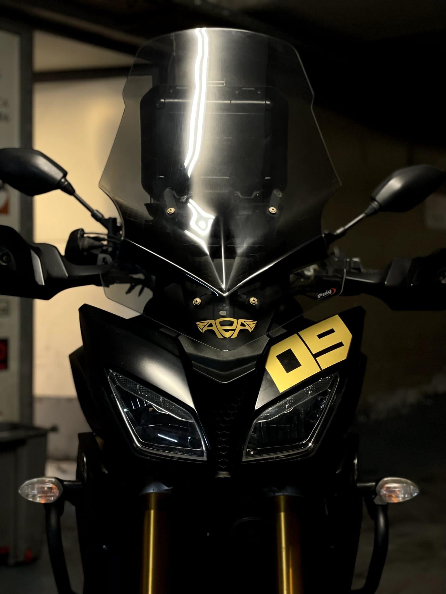 YAMAHA TRACER 09 Ön Kafa Tasarım Motosiklet Sticker Etiket Modeli