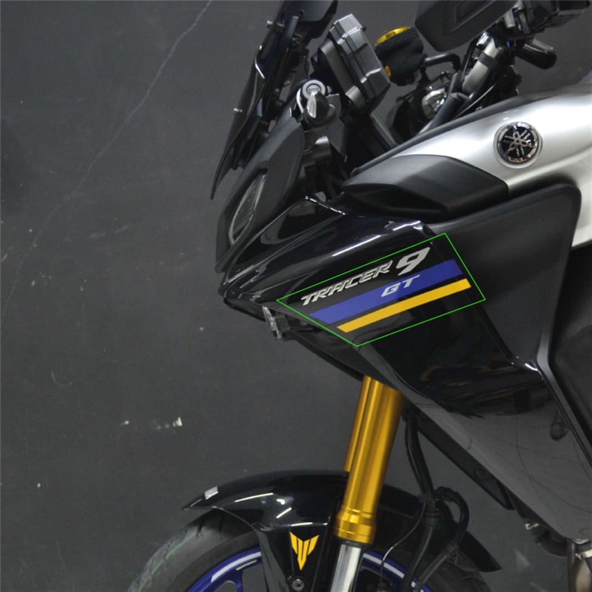 Yamaha Tracer GT 9 Sol Yan Grenaj Sticker Etiket Modeli