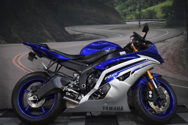 Yamaha YZF R6 Orjinal Tasarım Sticker Etiket Modeli
