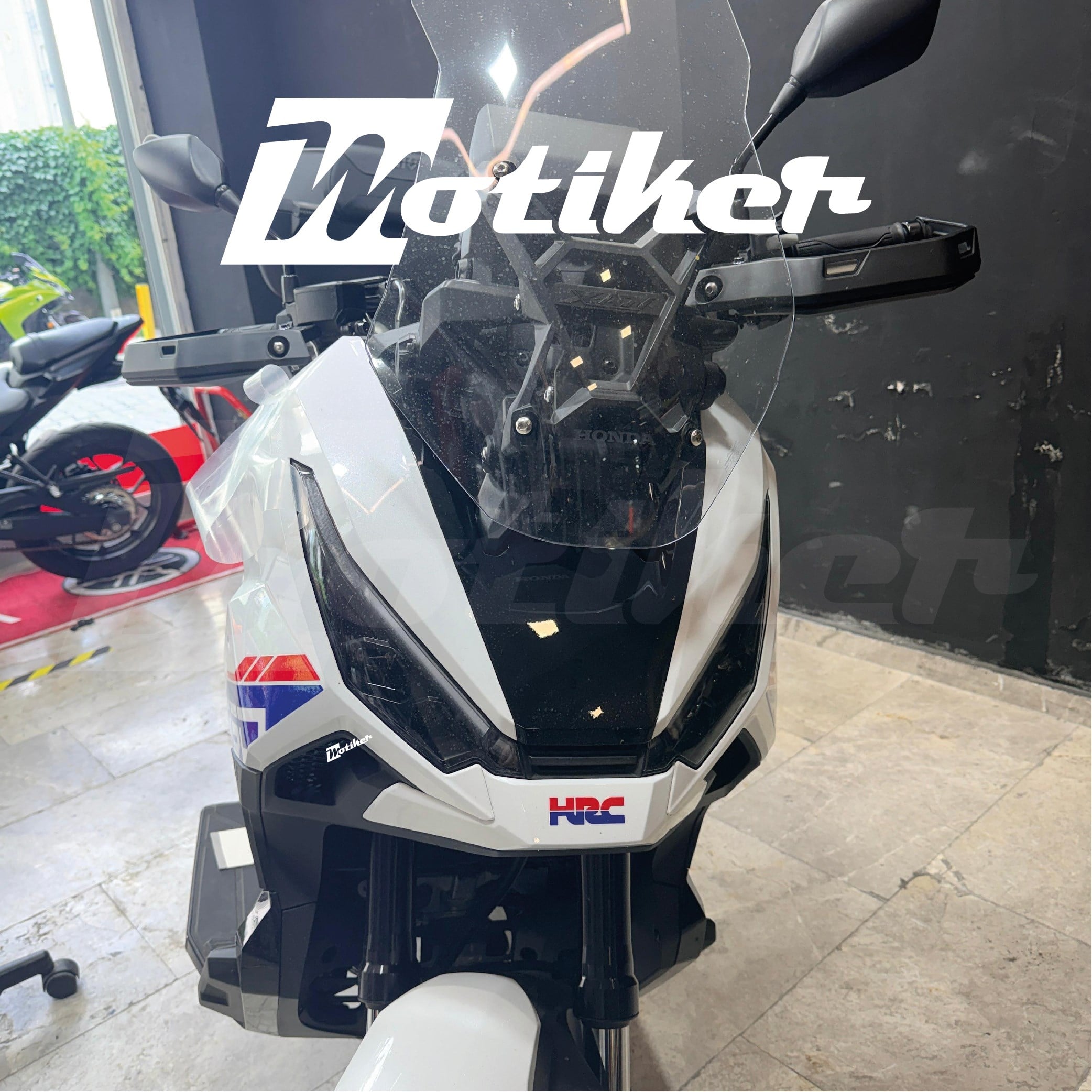 Honda X-ADV 750 Ön Kafa Laciver  Kırmızı HRC Çizgi Tasarım Modeli