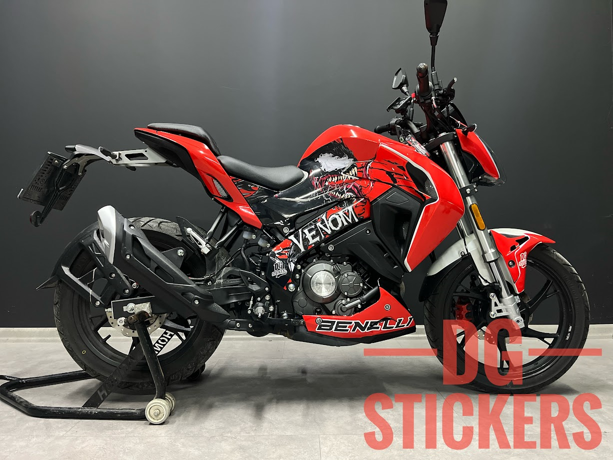 Benelli 125S Venom Kırmızı Tasarımı Sticker Etiket Modeli