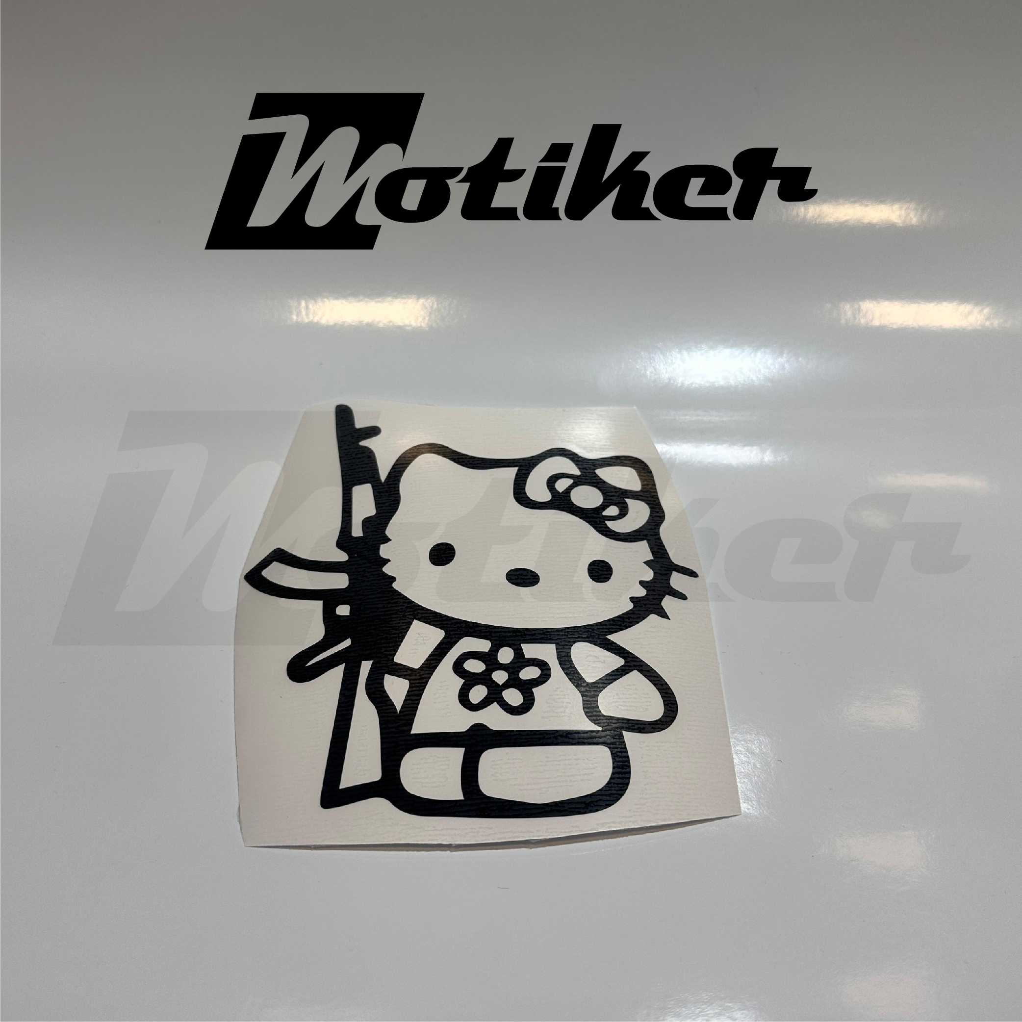 Hello kitty AK-47 Tasarımlı 15 Cm Ölçülerinde Her Modele Uygun Grenaja Uygun Sticker Etiket Modeli
