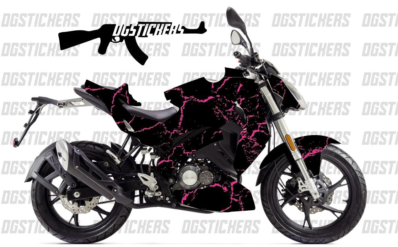 Benelli 125S Şimşek Pembe Siyah Tasarım Sticker Etiket Modeli