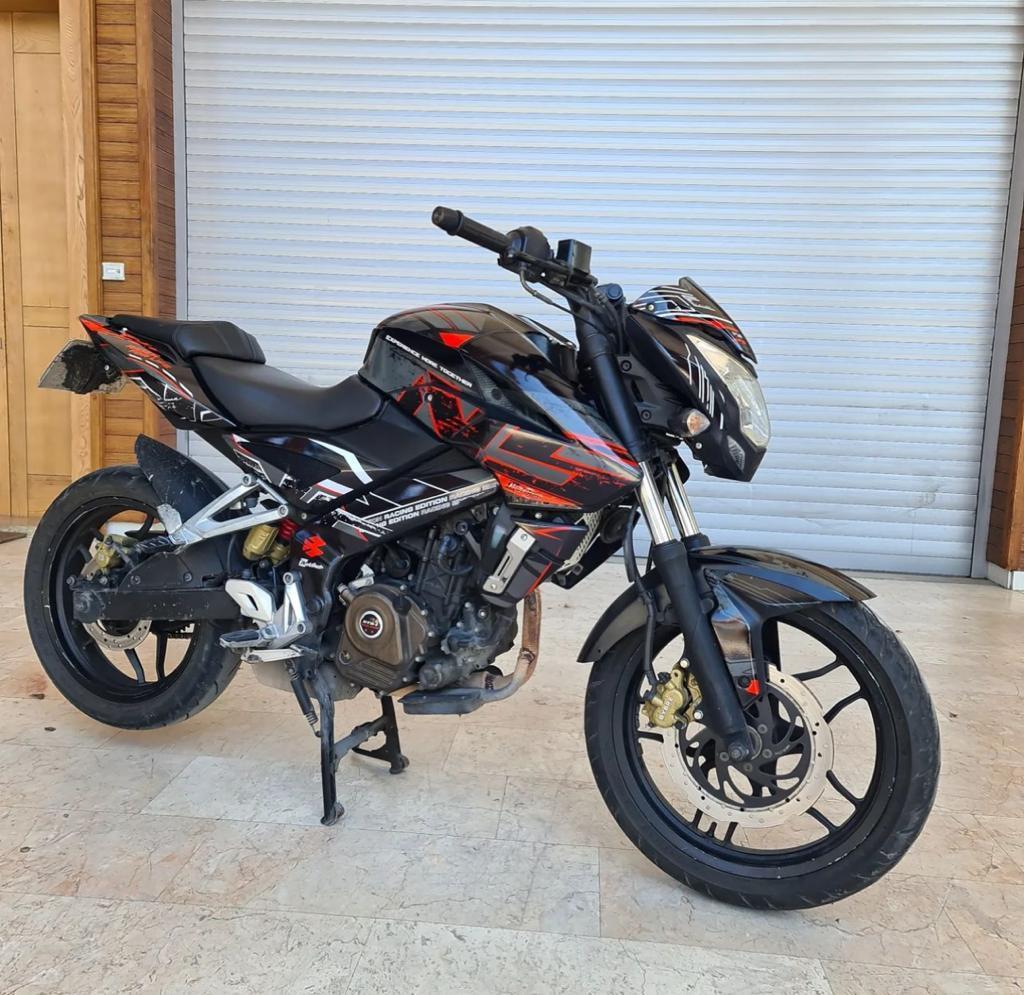 Bajaj NS200 War Sticker Etiket Kaplama Modeli