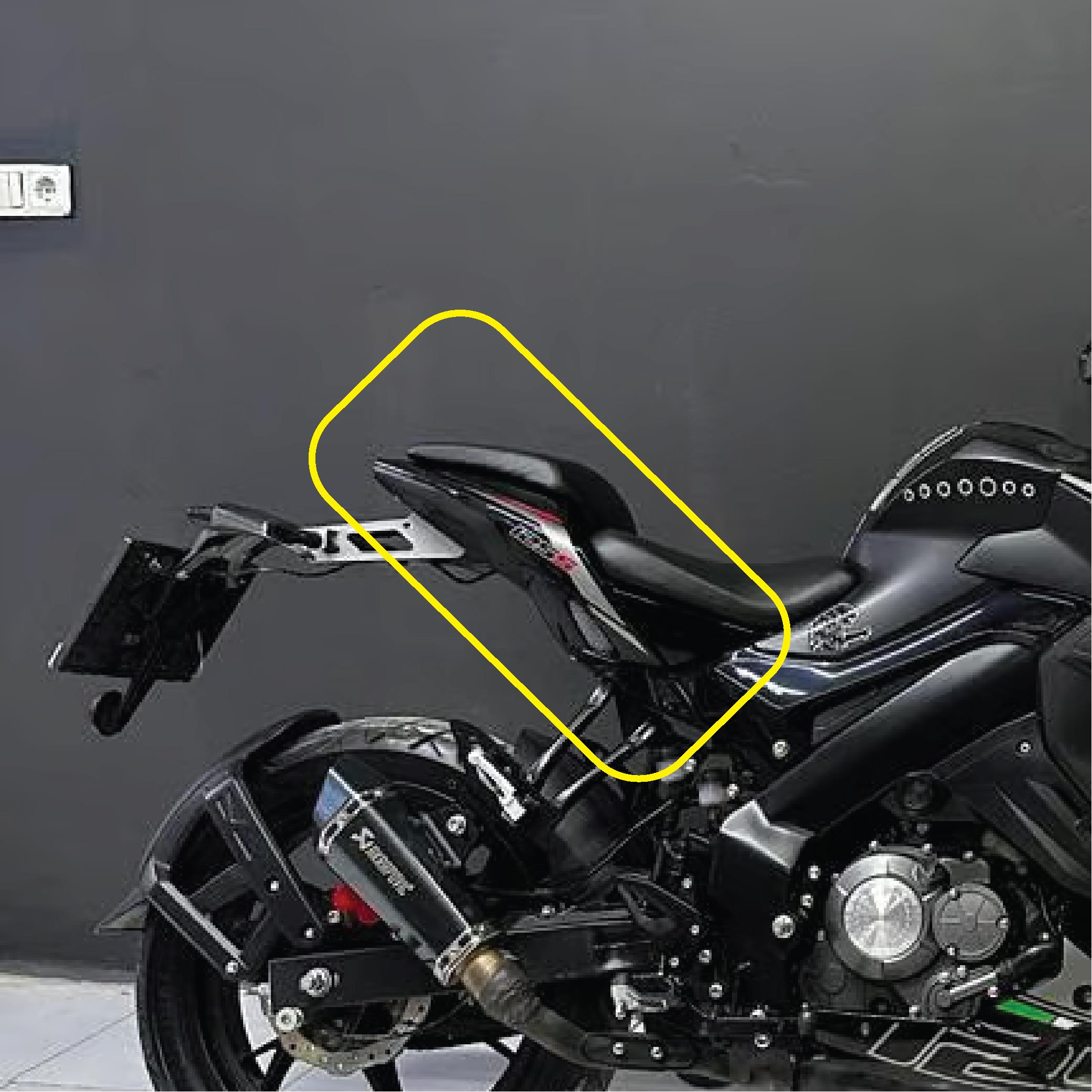 BENELLİ 125S Arka Kuyruk Orijinal Tasarım Motosiklet Sticker Etiket Modeli