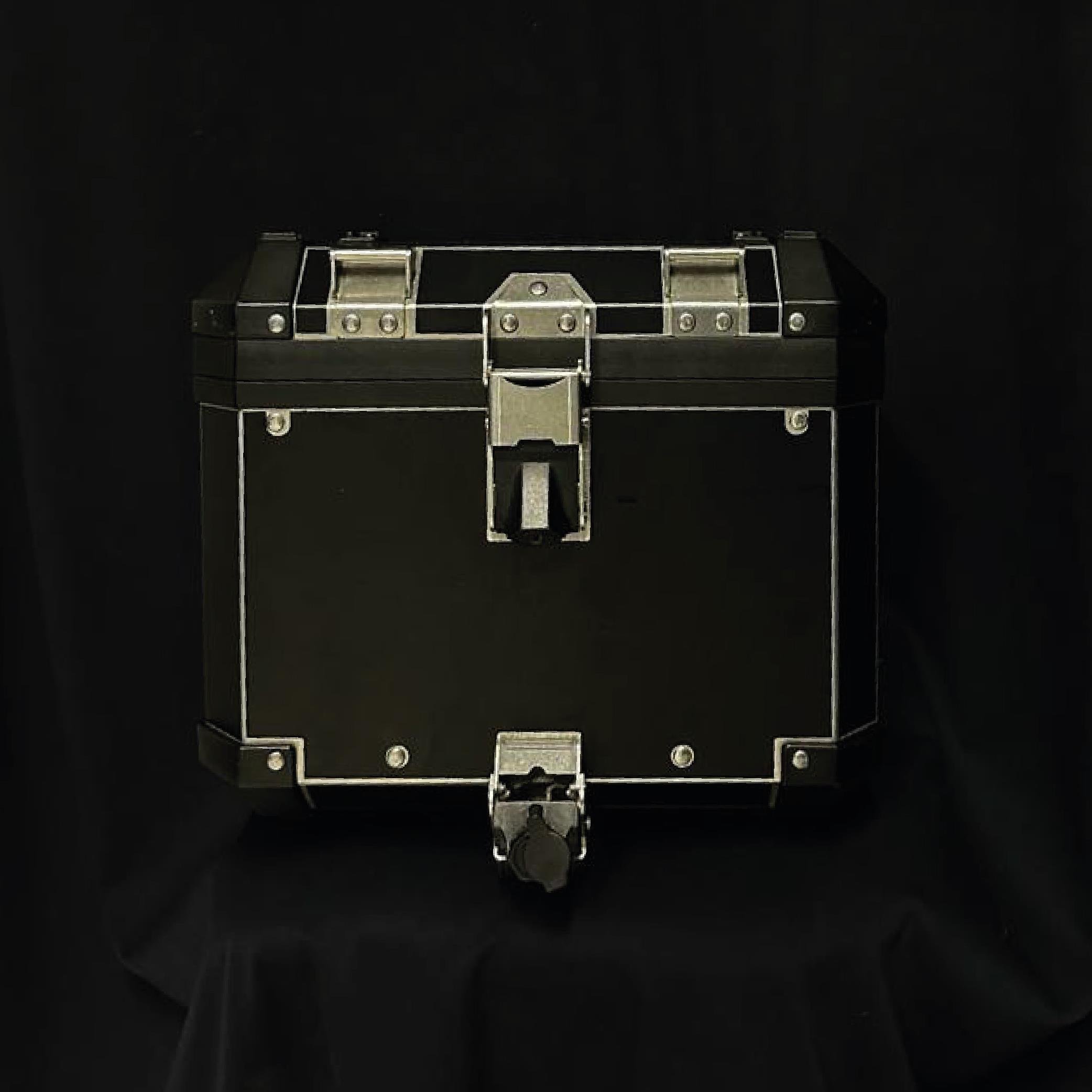 BMW Alüminyum Orta Çanta 2006-2013 Mat Siyah Kaplama