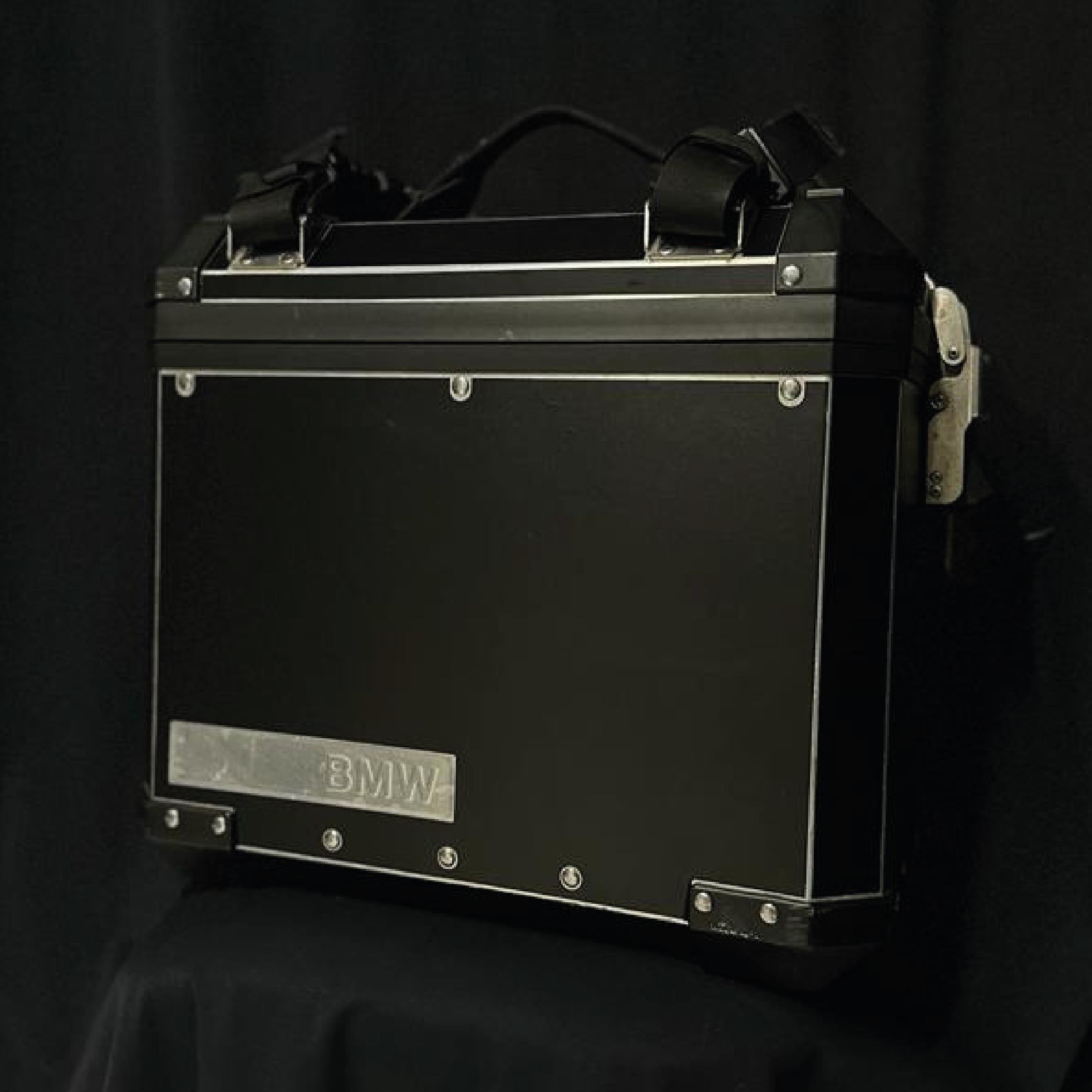 BMW Alüminyum Yan Çanta 2006-2013 Mat Siyah Kaplama