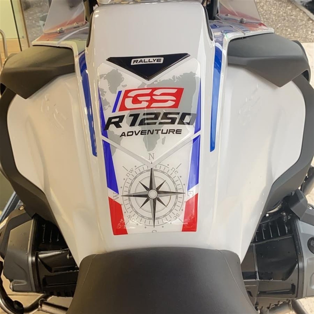 BMW R1250 GS Beyaz Tank Pad Damla Sticker Etiket Modeli