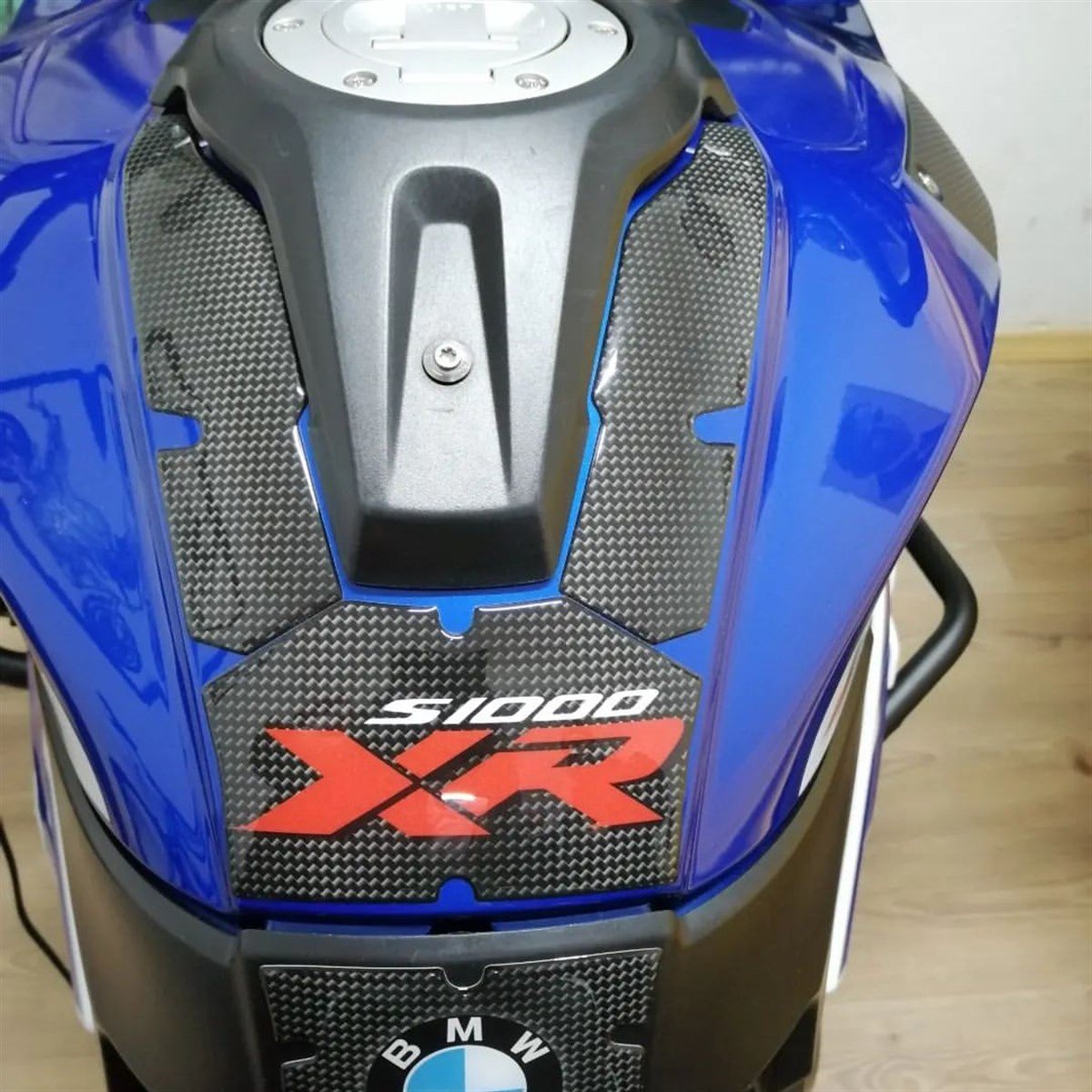 BMW S 1000 XR Tank Pad Damla Sticker Modeli