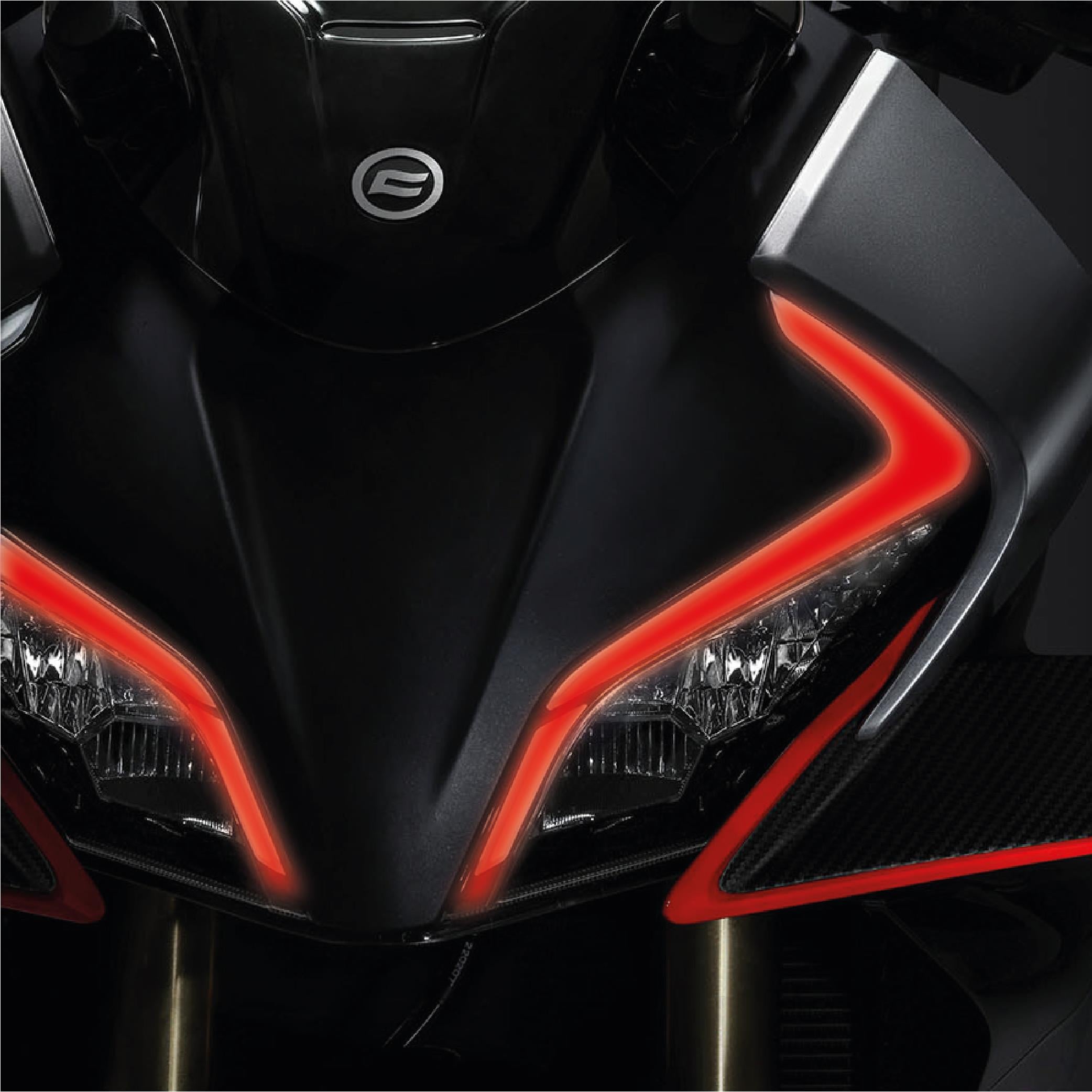 450SRCF Moto 450SR Kırmızı Far Led Sticker Etiket Modeli