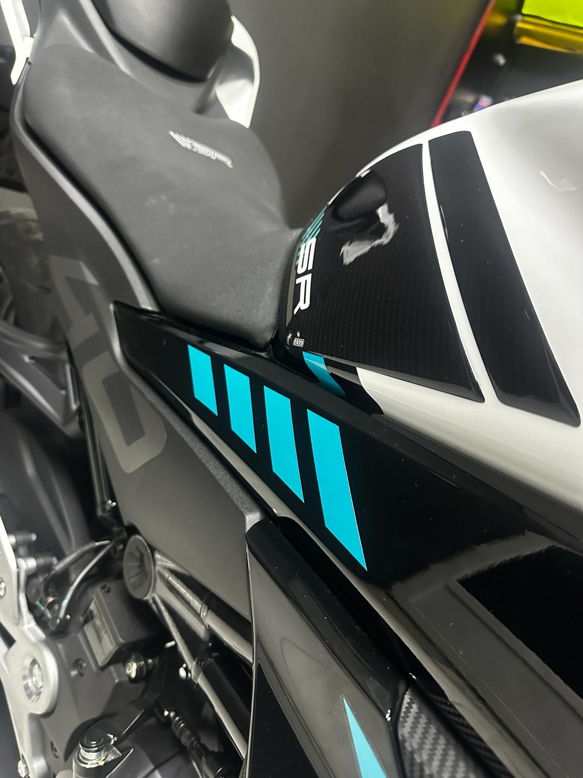 450SRCF Moto 450SR Orta Şase Sticker Etiket Modeli Turkuaz