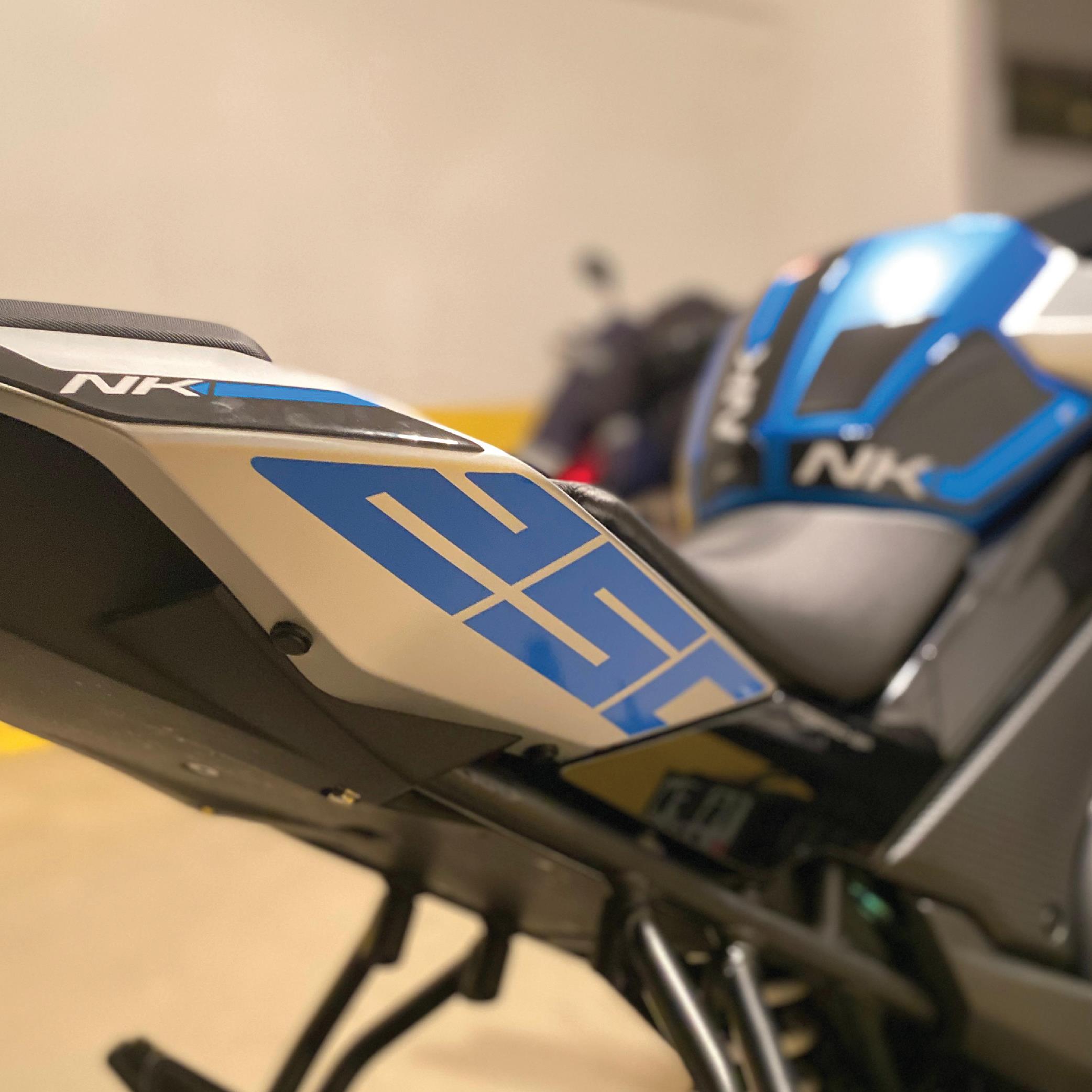 CF Moto NK250 Arka Kuyruk Altı 250 Sticker Etiket Mavi 
