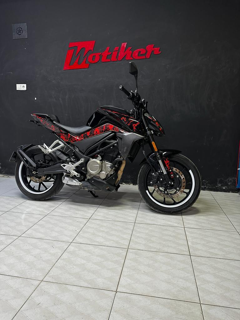 CFMOTO 250NK 