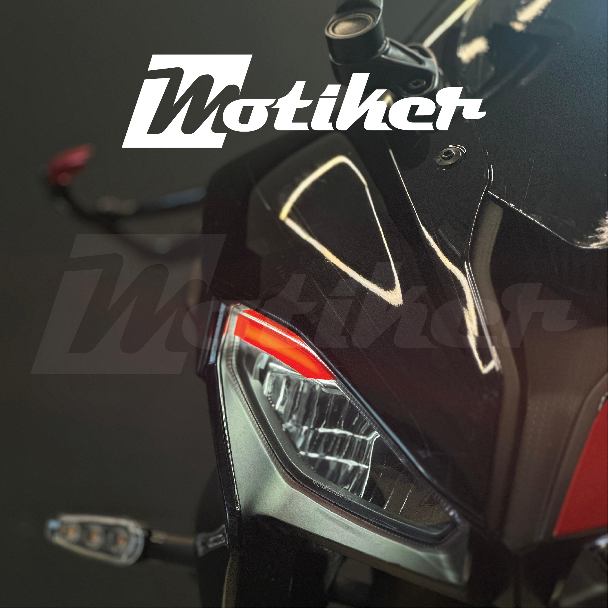 RKS QJ SRK125R Far Üstü Kaş Tasarım Kırmızı Şeffaf Sticker Etiket Modeli
