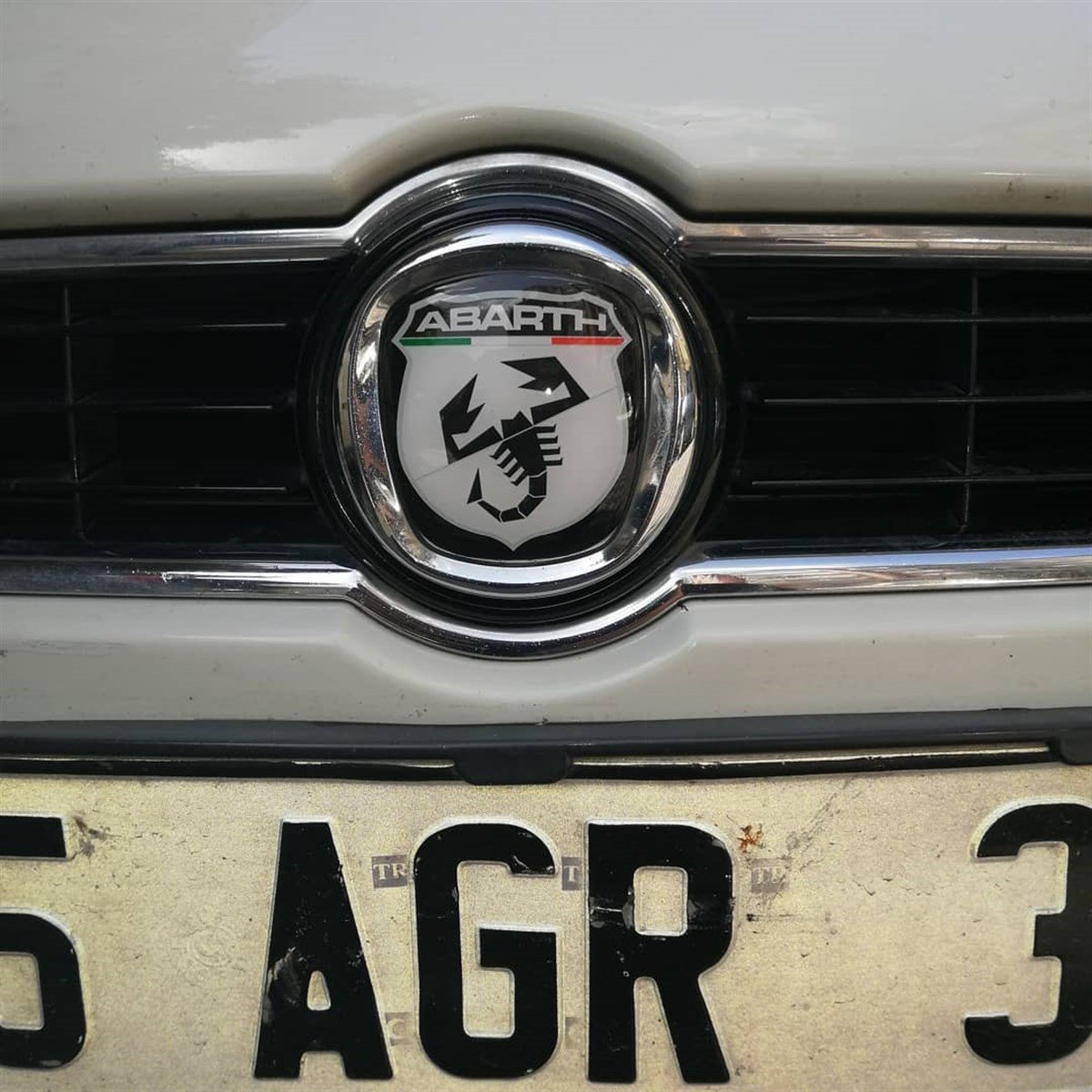 Fiat Abarth Damla Logo Sticker Etiket Modeli