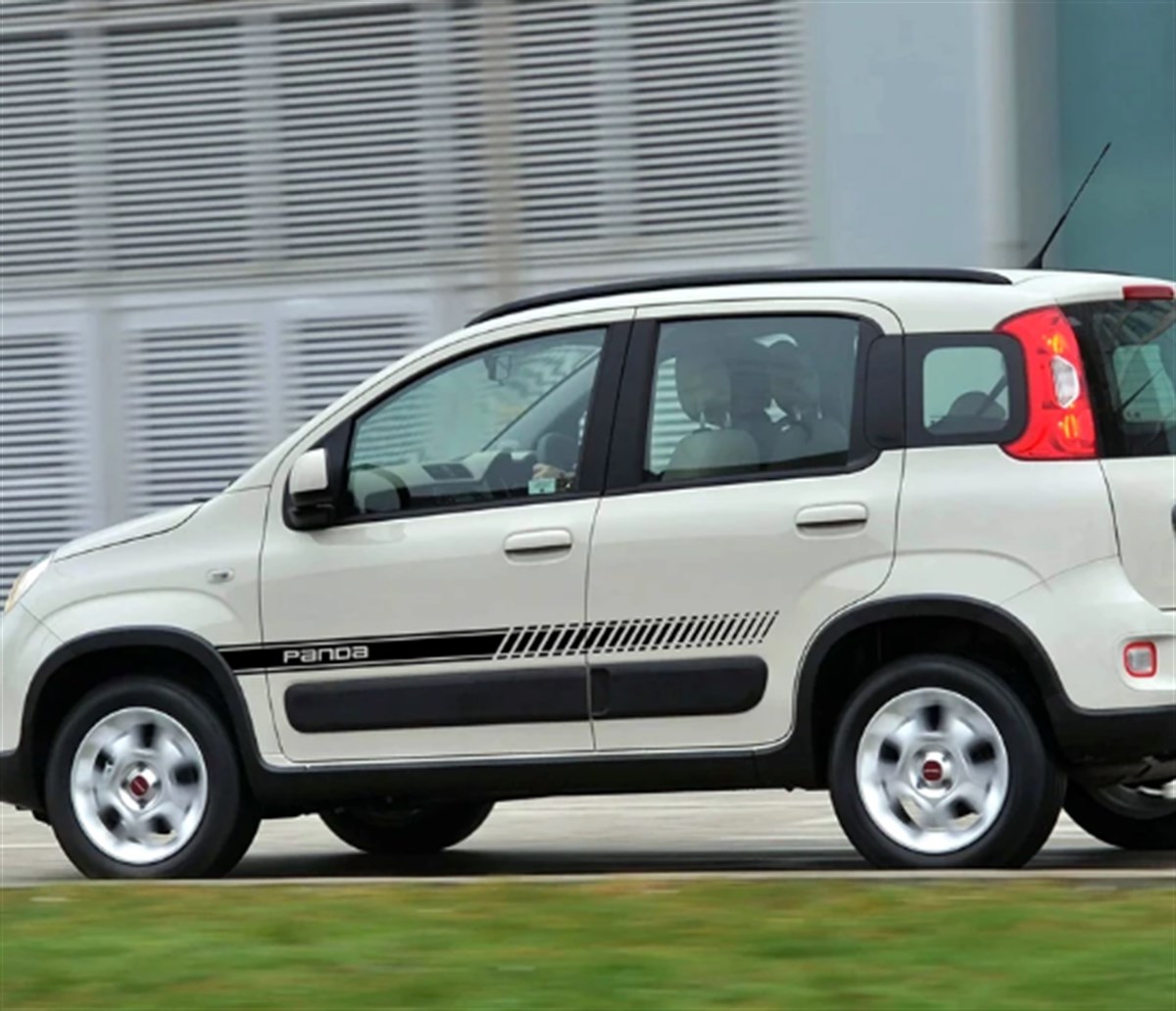 Fiat Panda Yan Kapı Şerit Sticker Etiket Modeli
