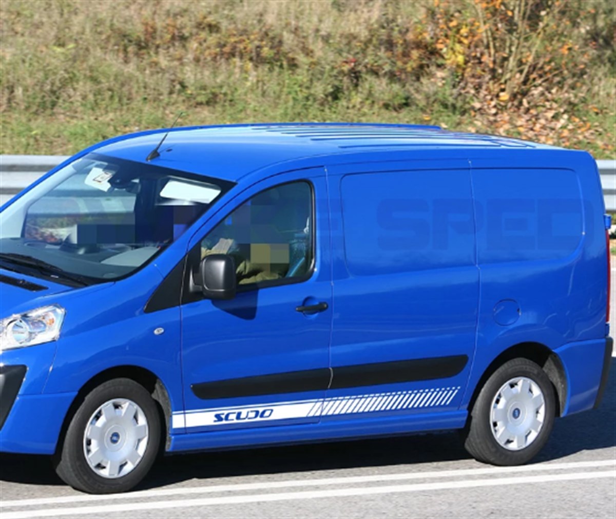 Fiat Scudo Yan Kapı Şerit Sticker Etiket Modeli