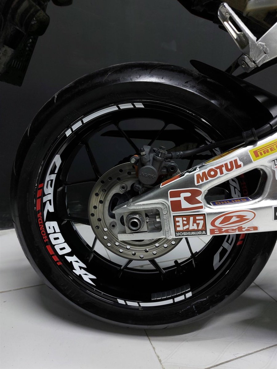 Honda 600RR Jant İçi Yazılı İki Renk Jant Sticker Etiket Modeli 