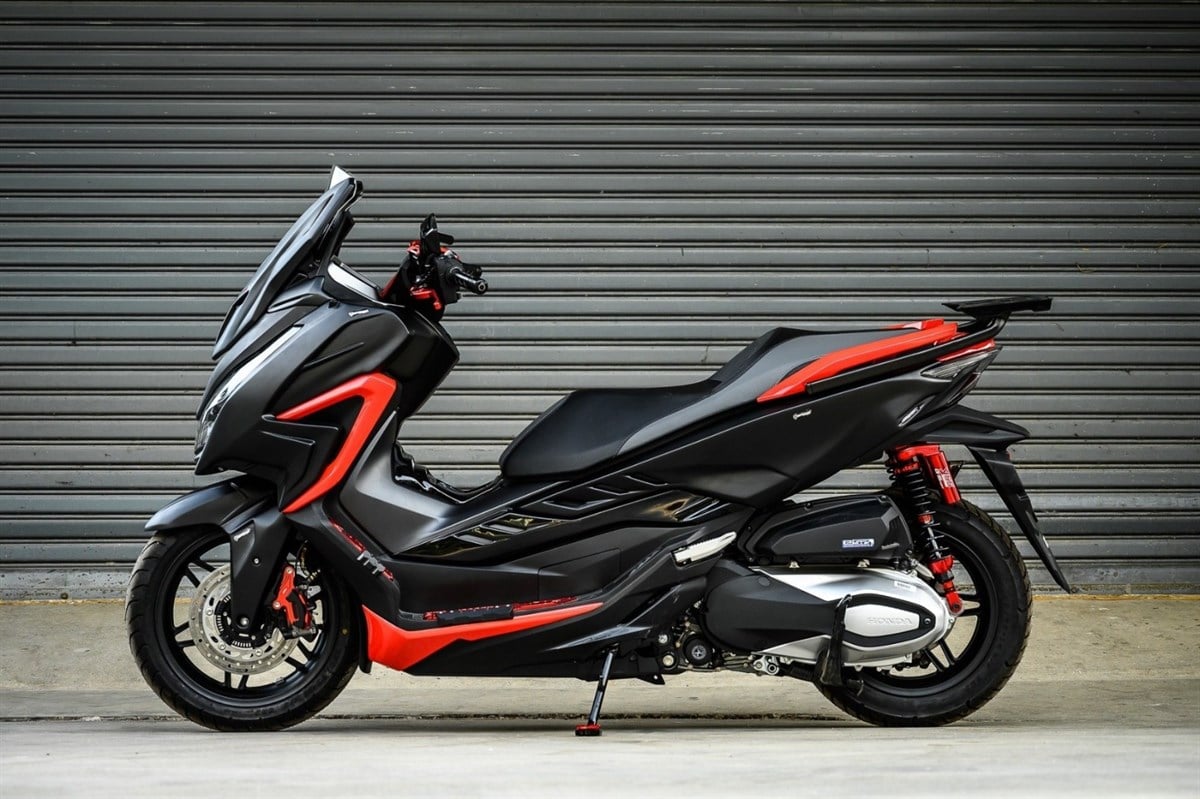 Honda Forza 250 Kaplama