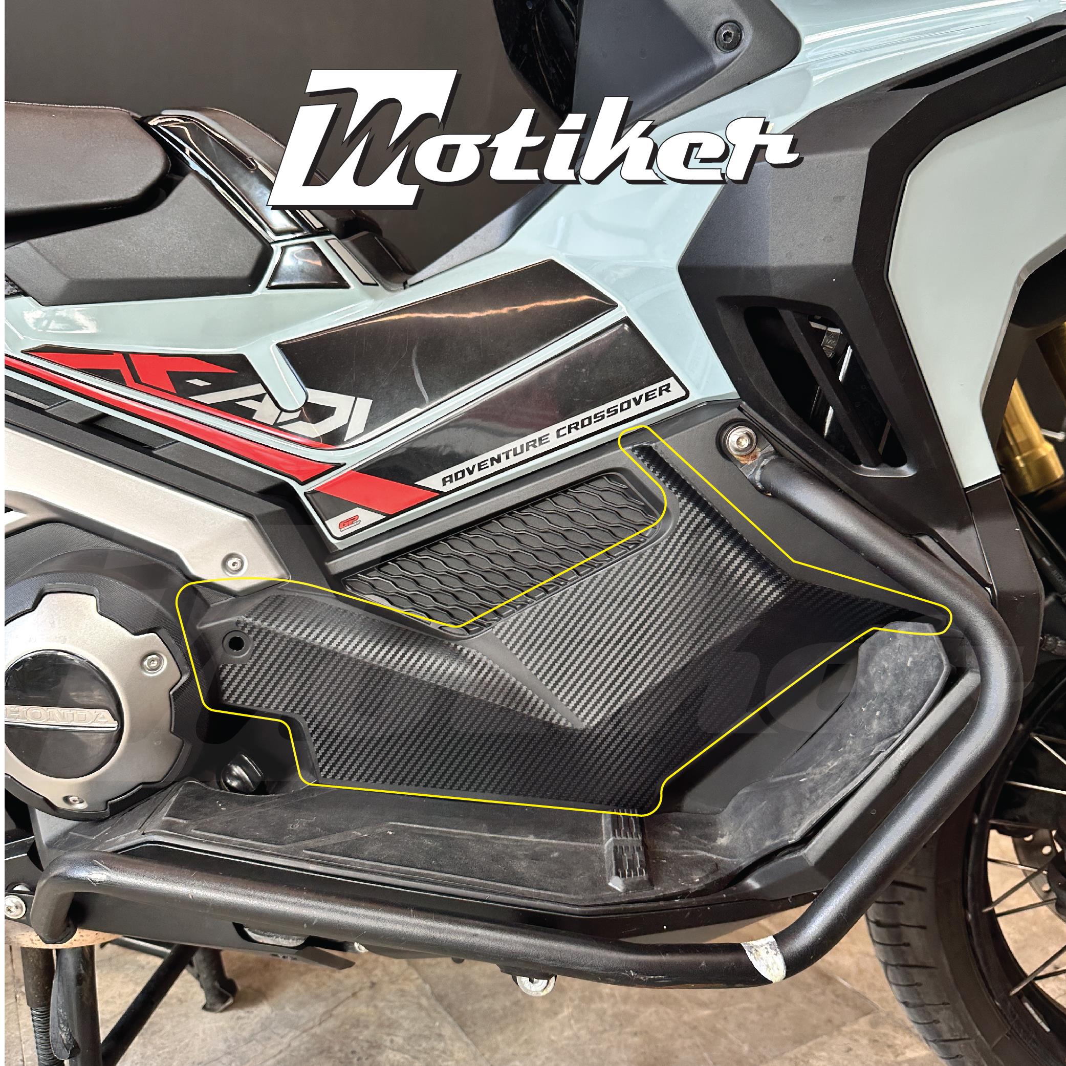 X-ADV 750 / X-ADV 750 Special EditionHONDA X-ADV 750 2021-2024 Karbon Sticker Etiket Modeli Orta Plastik Sağ Sol 