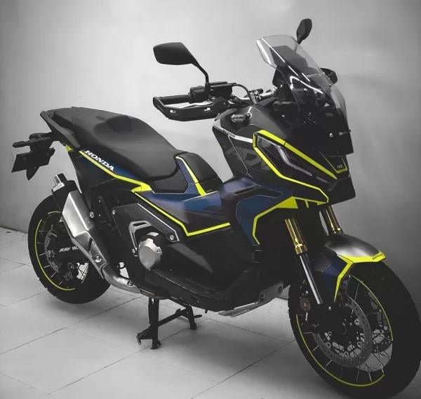 X-ADV 750 / X-ADV 750 Special EditionHonda X-ADV 750 Sticker Etiket Modeli