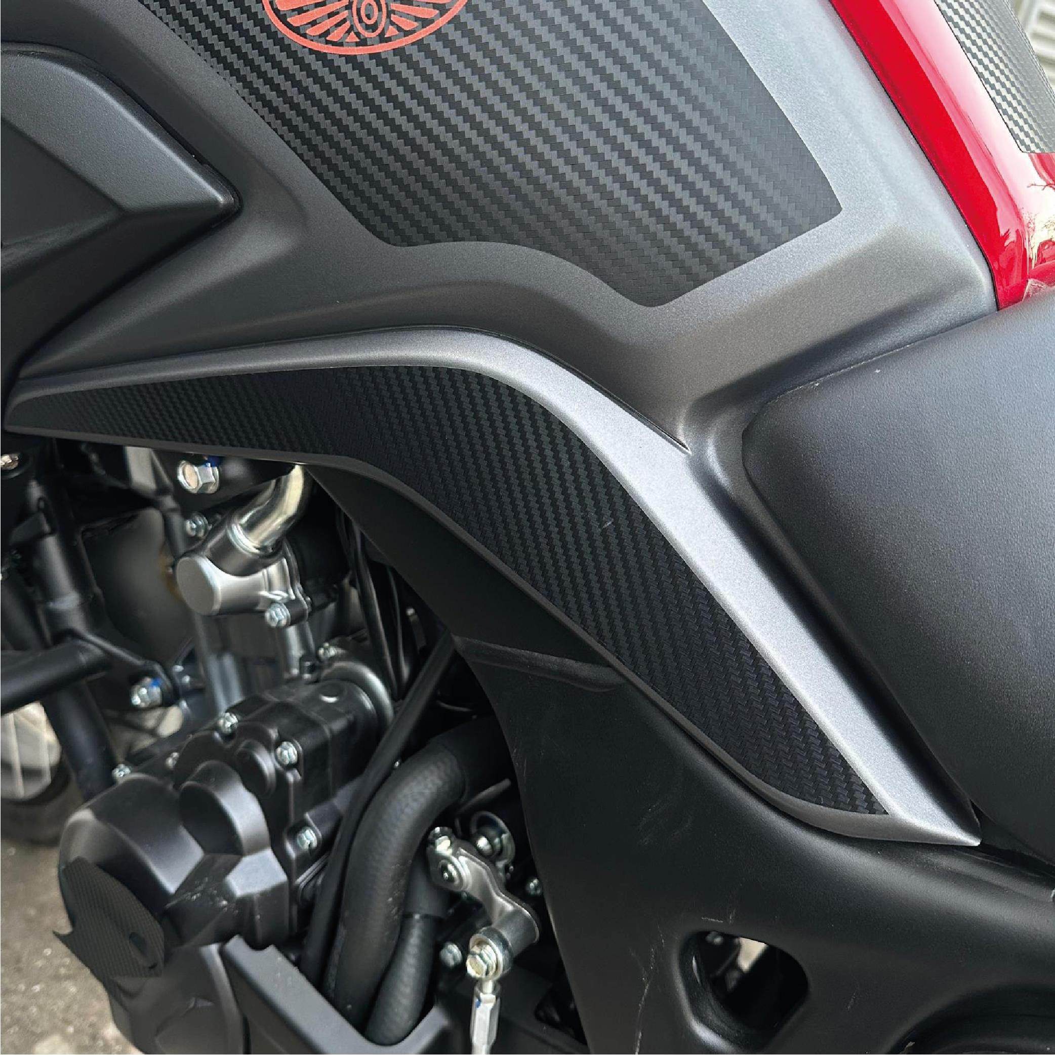 Karbon StickerJAWA RVM TEKKEN500 2024 Orta Şase Karbon Kaplama Sticker Etiket Modeli