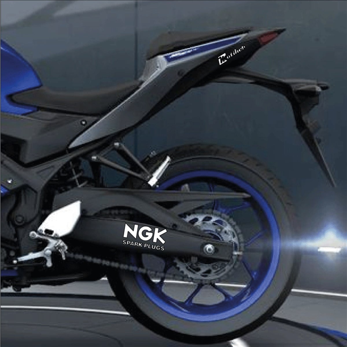 NGK Yazılı Beyaz Arka Maşa Sticker Etiket Modeli 