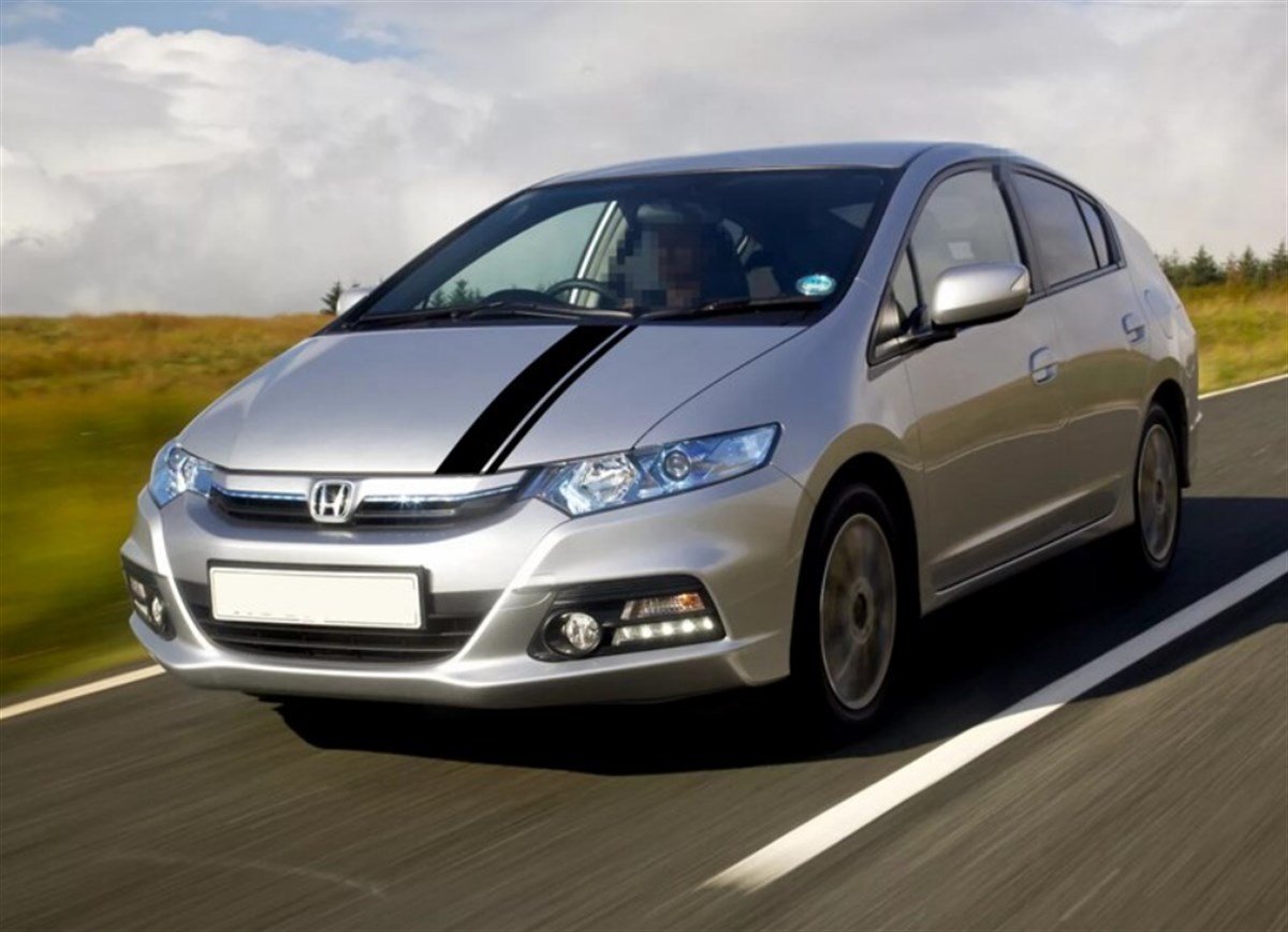 Ön Kaput Düz Şerit Çizgi Sticker Etiket Modeli