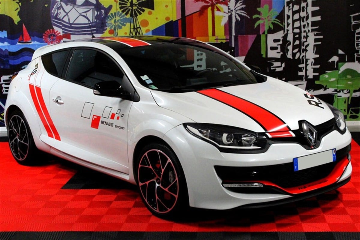 Renault Sport Yazılı Yan Kapı ve Ön Kaput Sticker Etiket Modeli