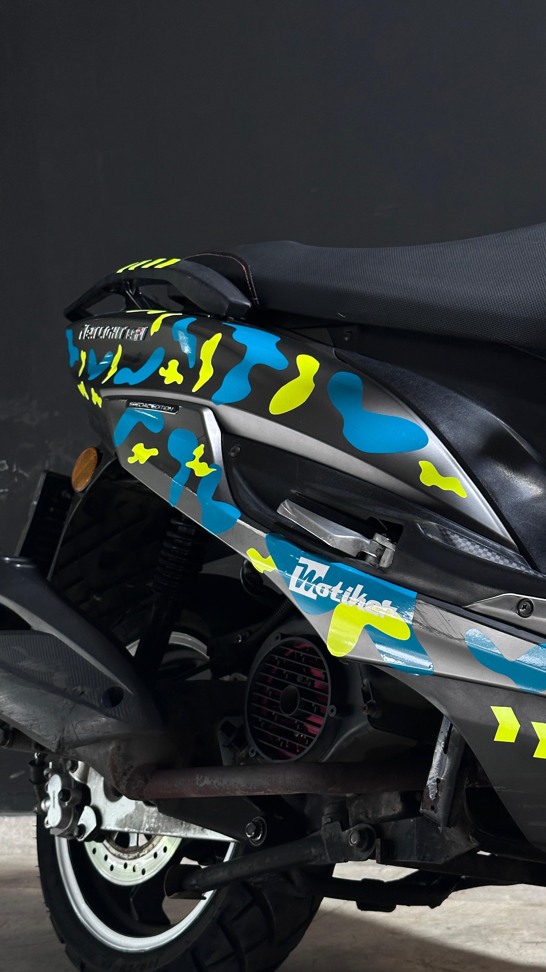 RKSRKS NEWLIGHT Kamuflaj Kaplama Sticker Etiket Modeli Neon Sarı Turkuaz 