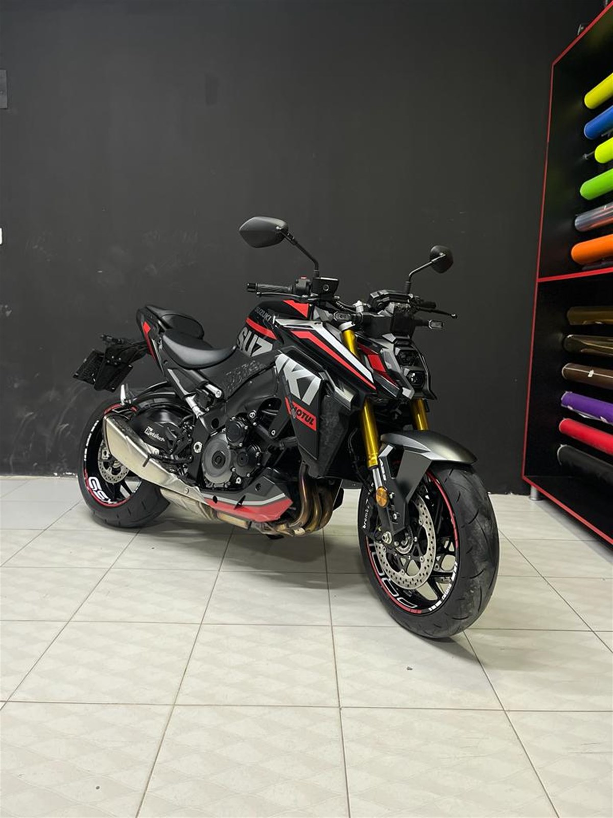 Suzuki GSX-S1000 Sticker Etiket Modeli 