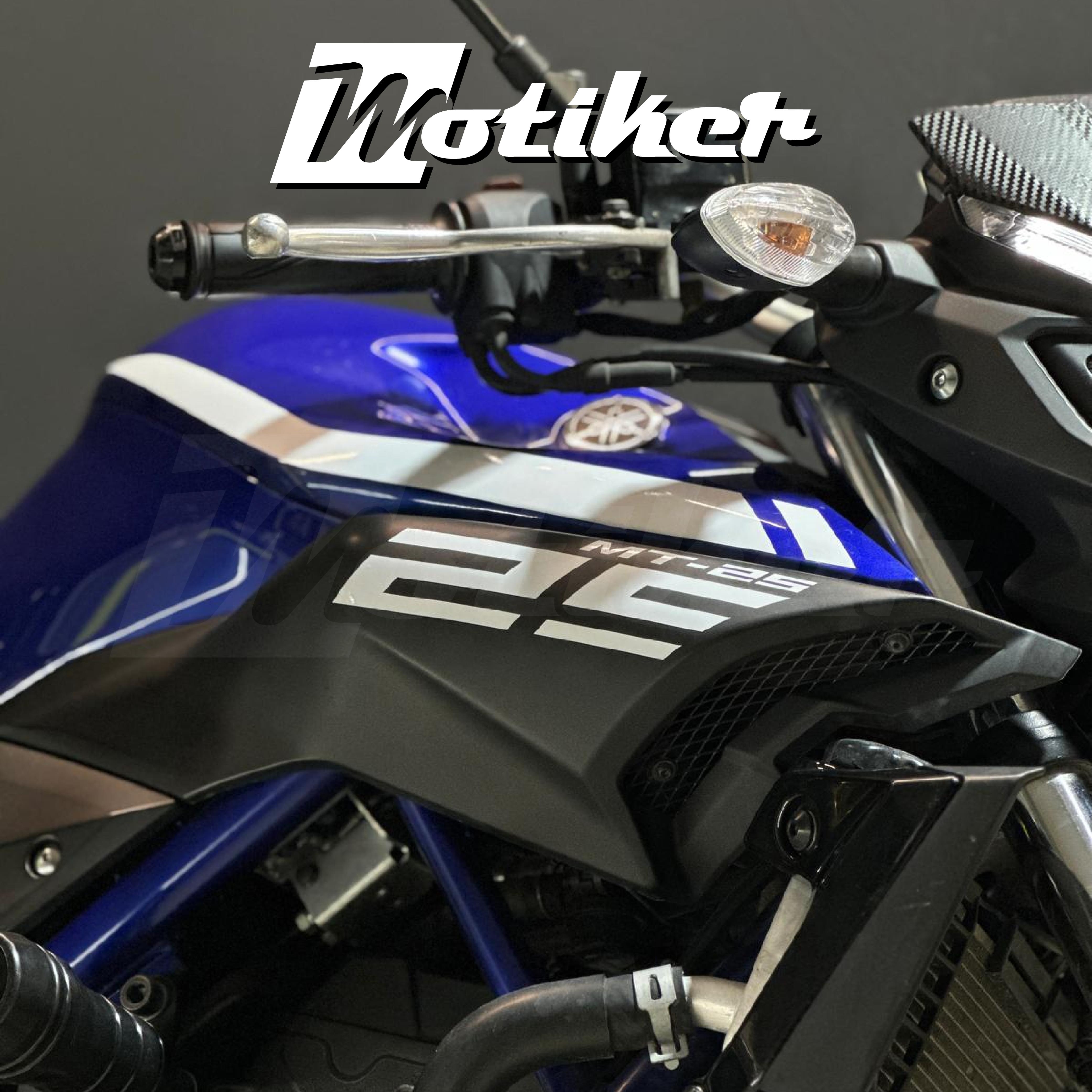 MT-25Yamaha MT 25 Beyaz Sağ - Sol Yan Grenaj ve Depo Sticker Etiket Modeli
