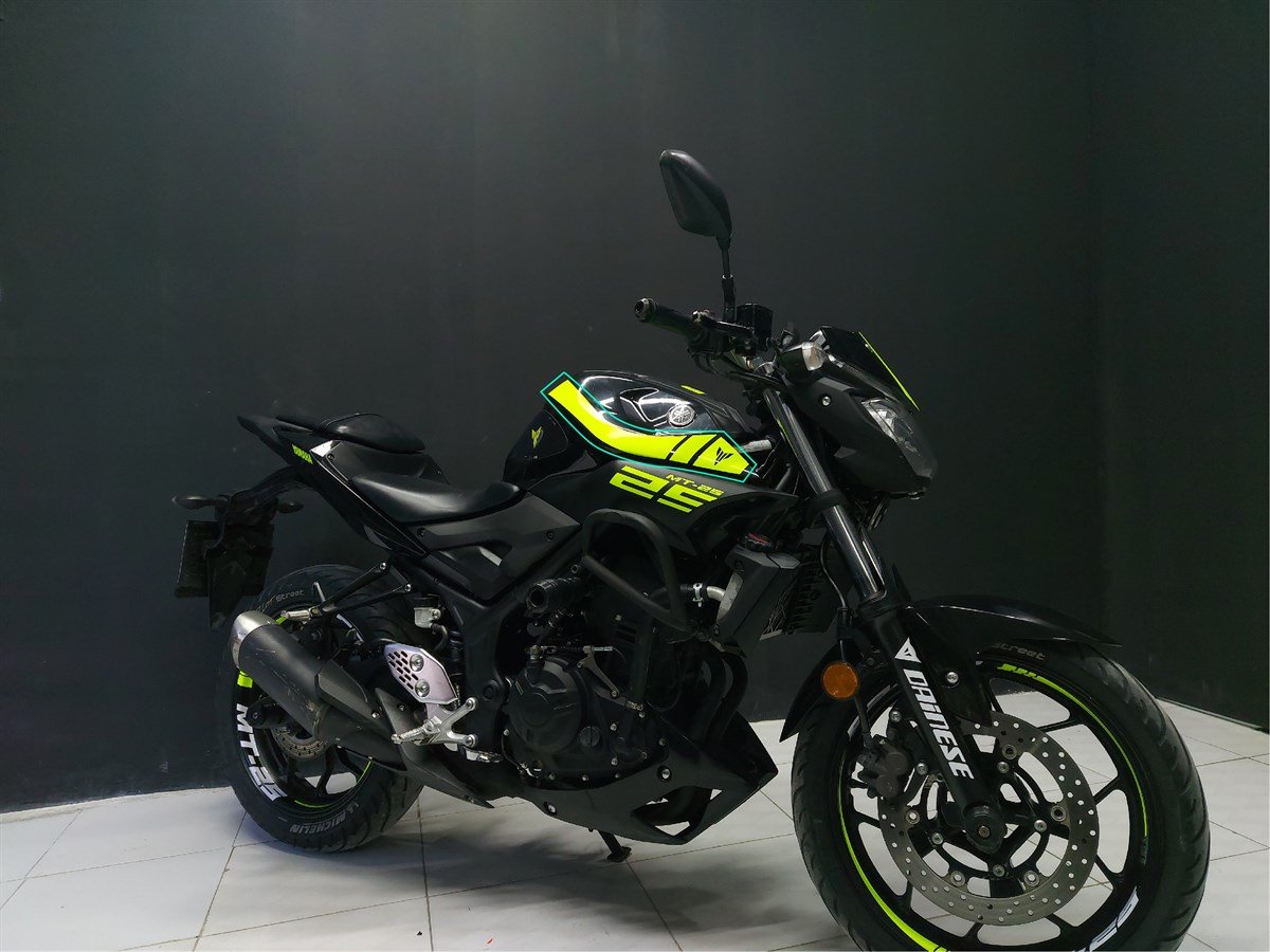 Yamaha MT 25 Neon Yeşil Depo Üstü Takım Sticker Etiket Modeli