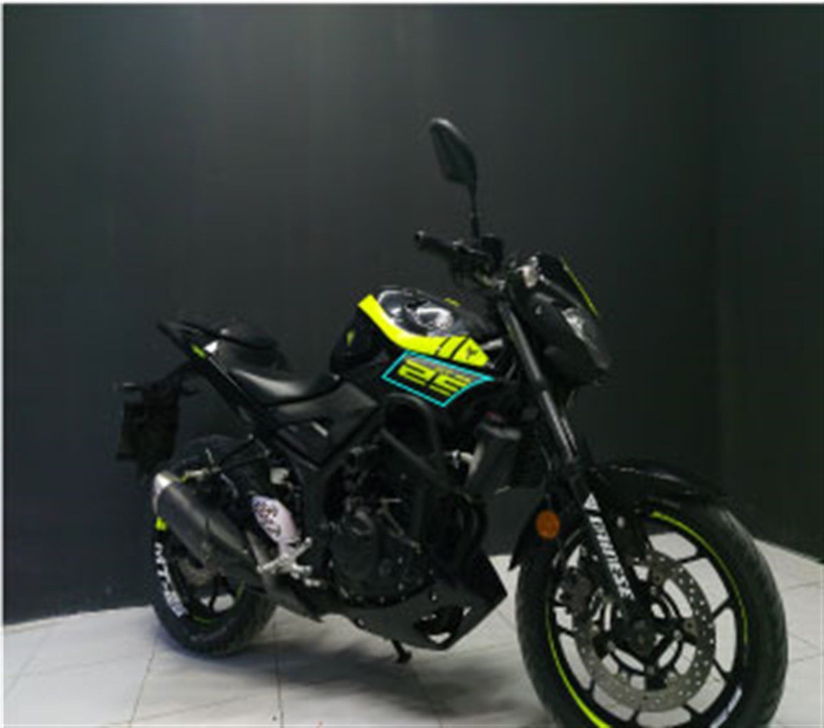 Yamaha MT 25 Neon Yeşil Sağ Yan Grenaj Sticker Etiket Modeli