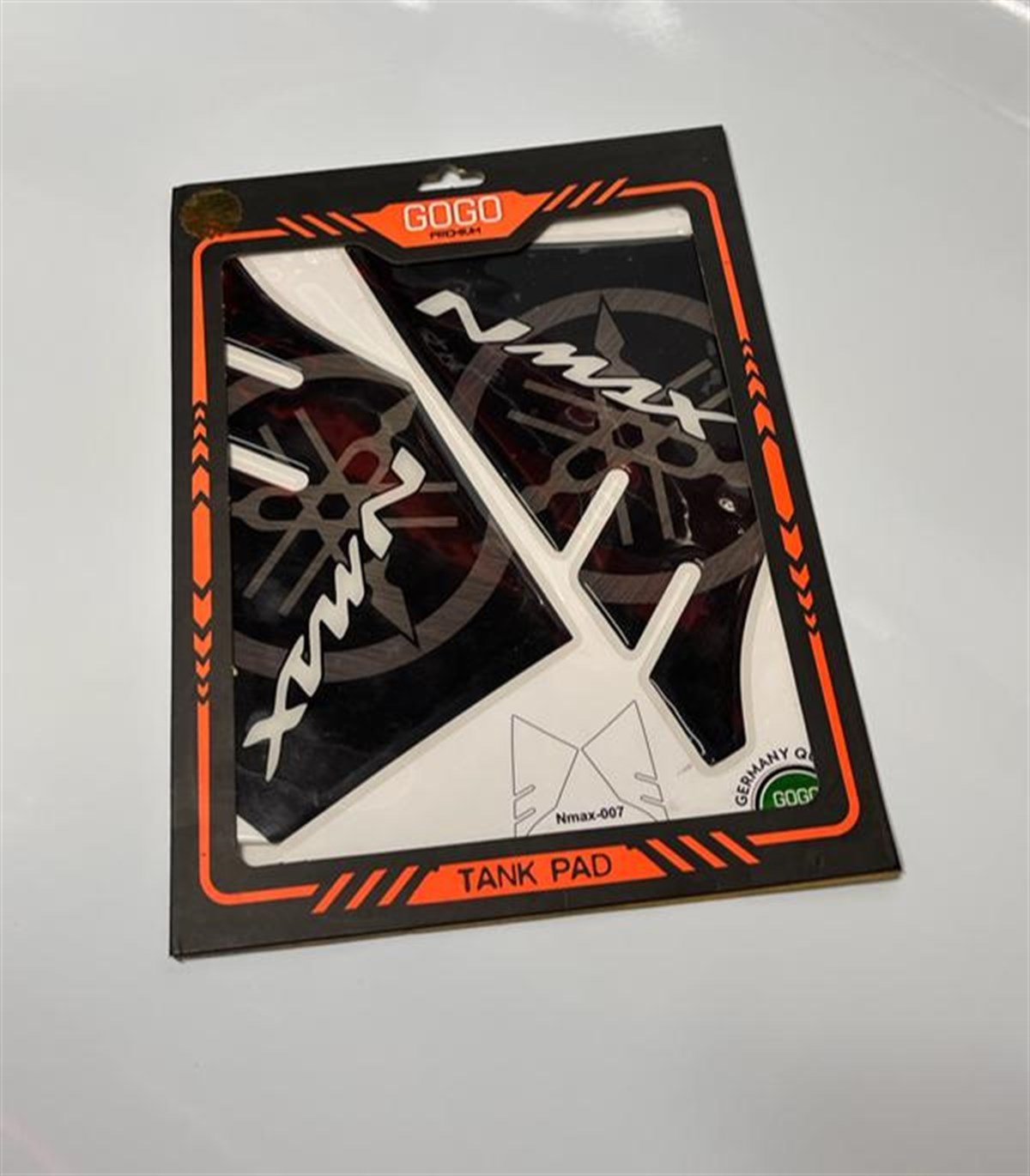 Yamaha NMAX Siyah Tank Pad Damla Sticker Modeli