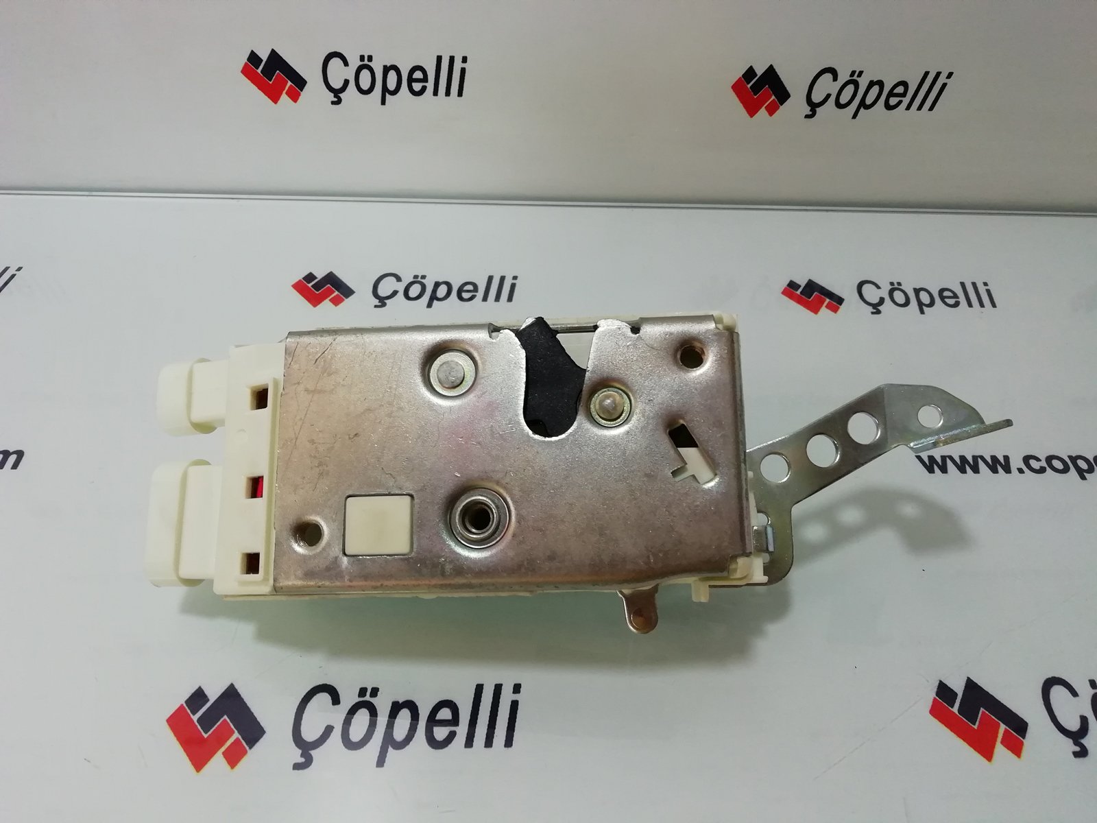 46411408A - (A-7374)TEMPRA ON KAPI KILIDI IC SAG (KUTU:1) / AYHAN