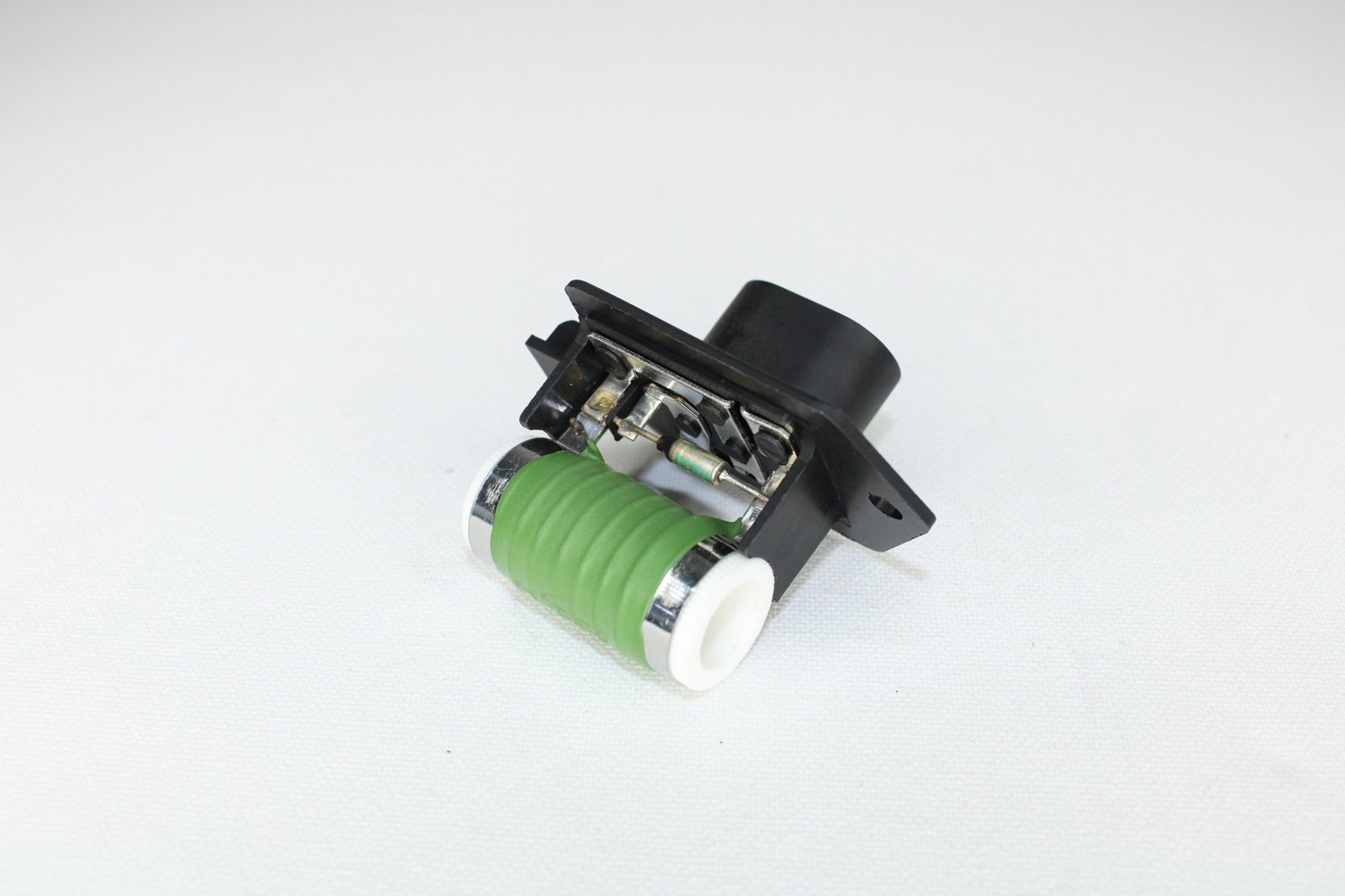 55702180T - (TFS0244)FAN REZISTANSI - 2 FISLI GRANDE PUNTO LINEA FIORINO BIPPER NEMO 11581614 / TRITON