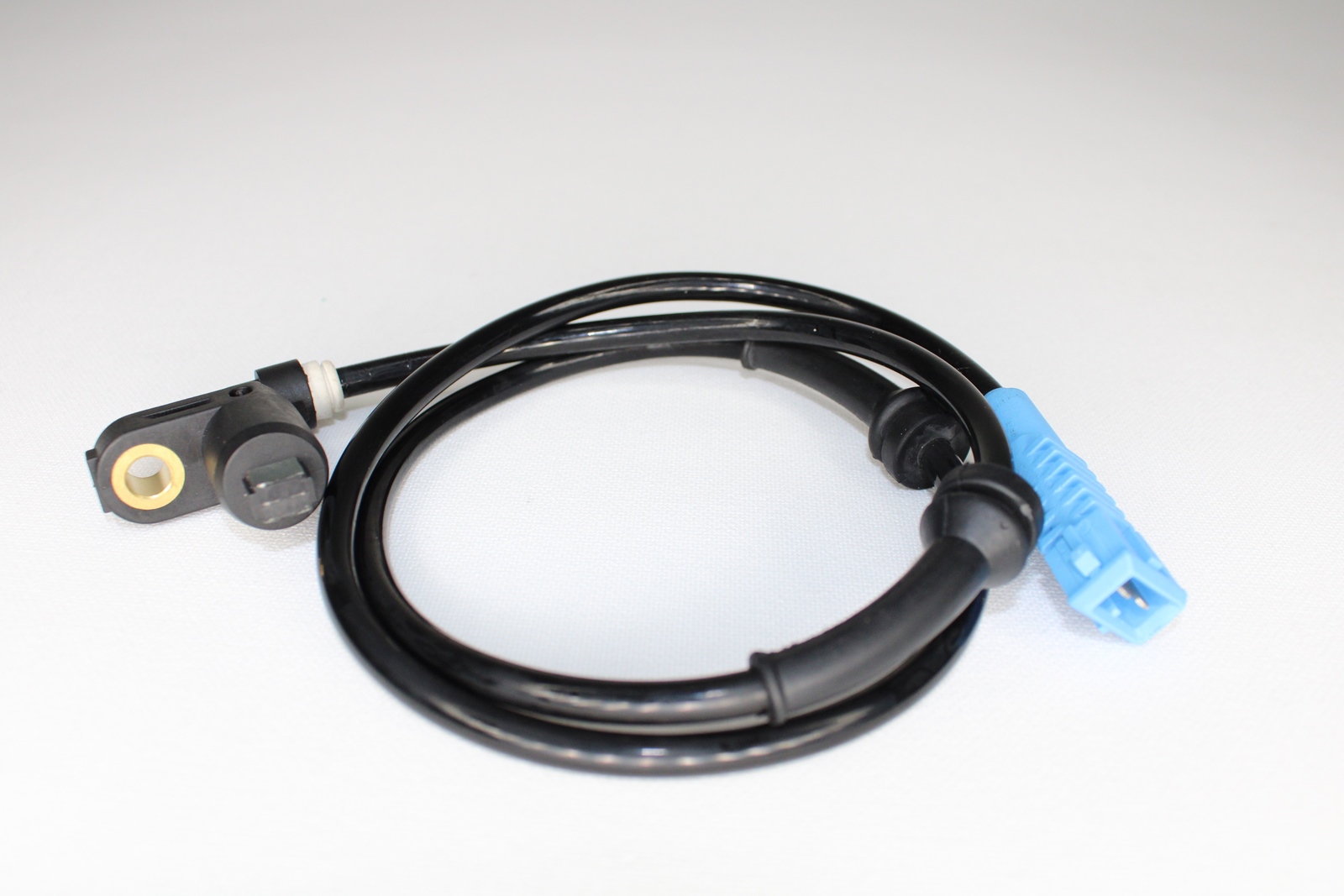 TRN0016 - ABS SENSORU ON 206 13521106 4545.76(TRN0016) / TRITON