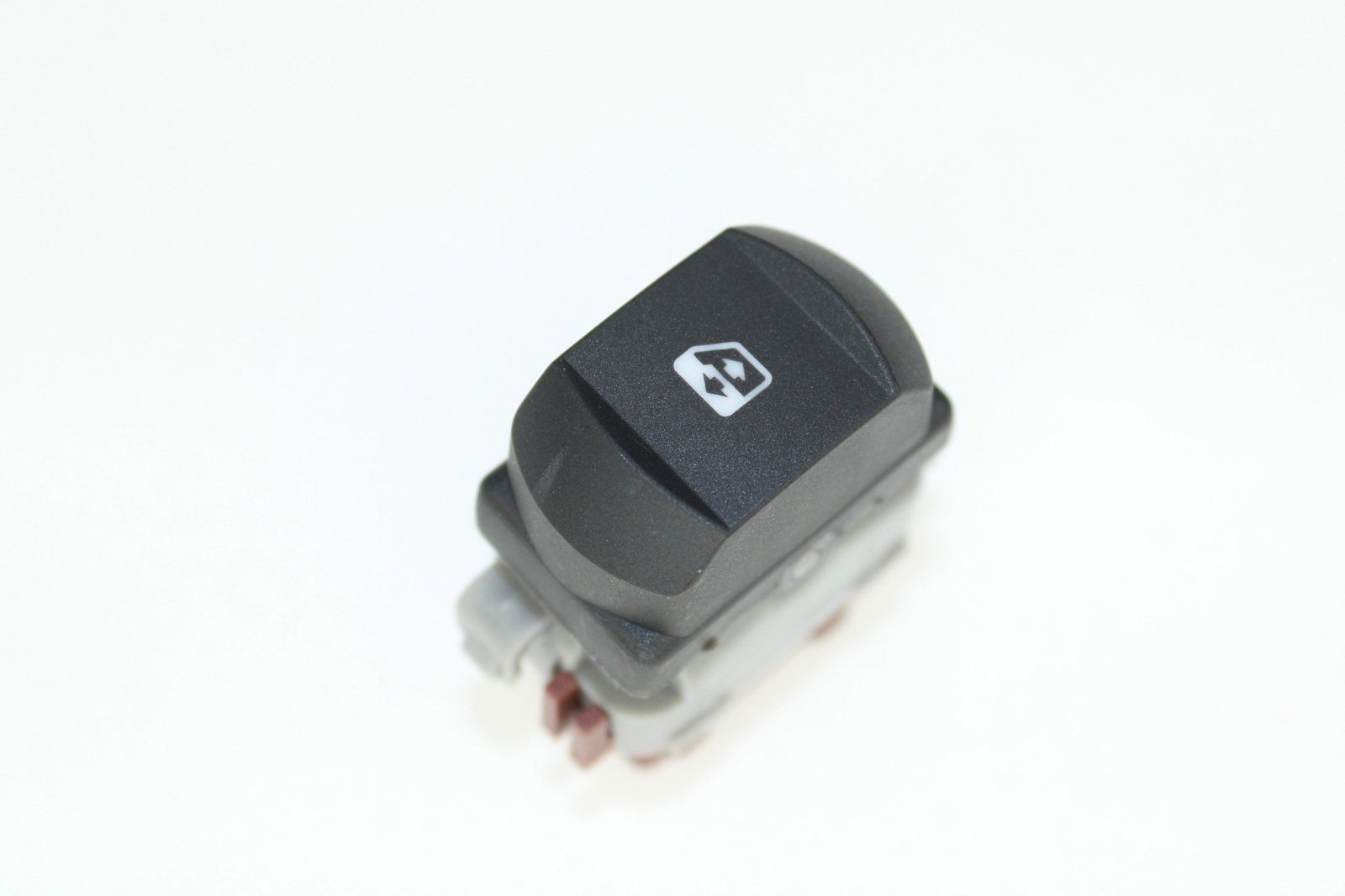 ELT0241 - CAM ACMA ANAHTARI ON SAG MEGANE II 12522524 8200057321 8200442266(ELT0241) / TRITON