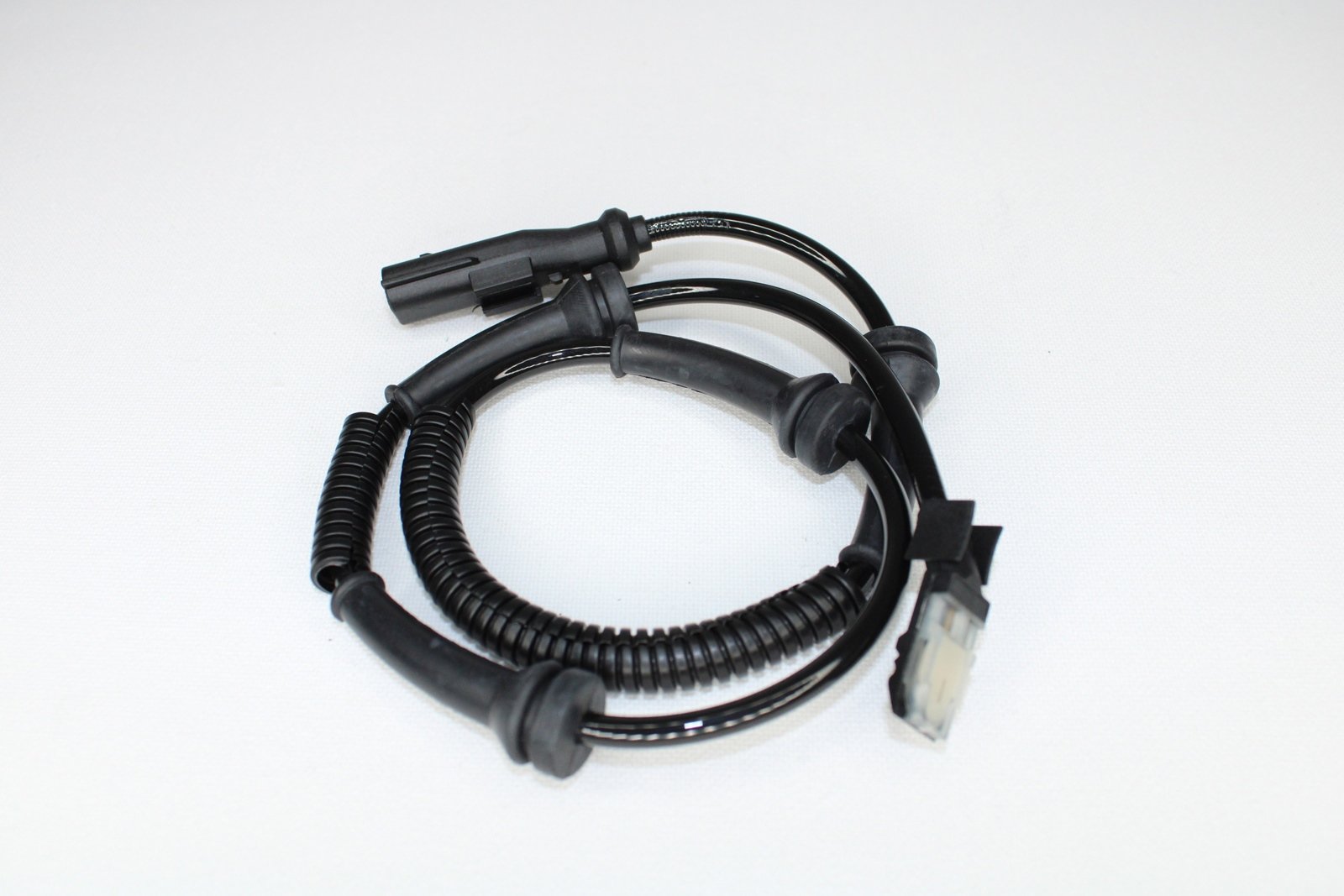 TRN0042 - ABS SENSORU ON Y.M. TRAFIC II Y.M. 12521128 8200675748(TRN0042) / TRITON