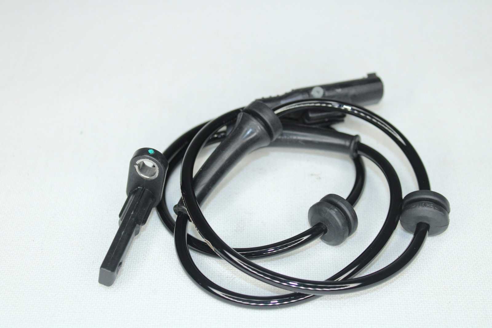 TRN0064 - ABS SENSORU ON CLIO II LB BBO 12521136 7700411747(TRN0064) / TRITON