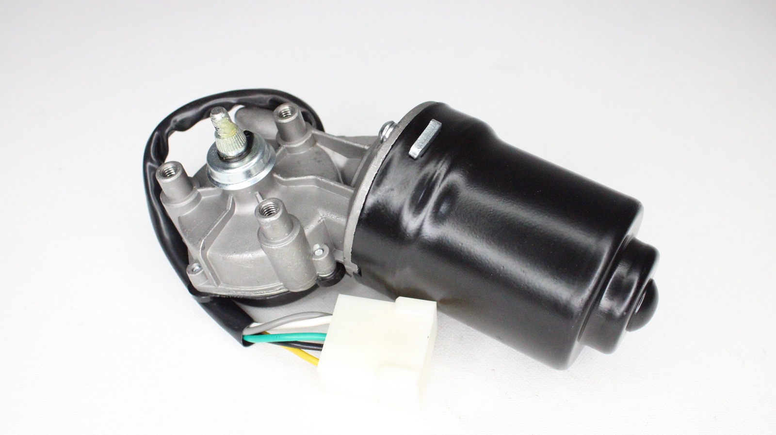 64300106T - (ELT0250)SILECEK MOTORU ON CAM FASILALI 131 DKS (DOGAN KARTAL SAHIN) / TRITON