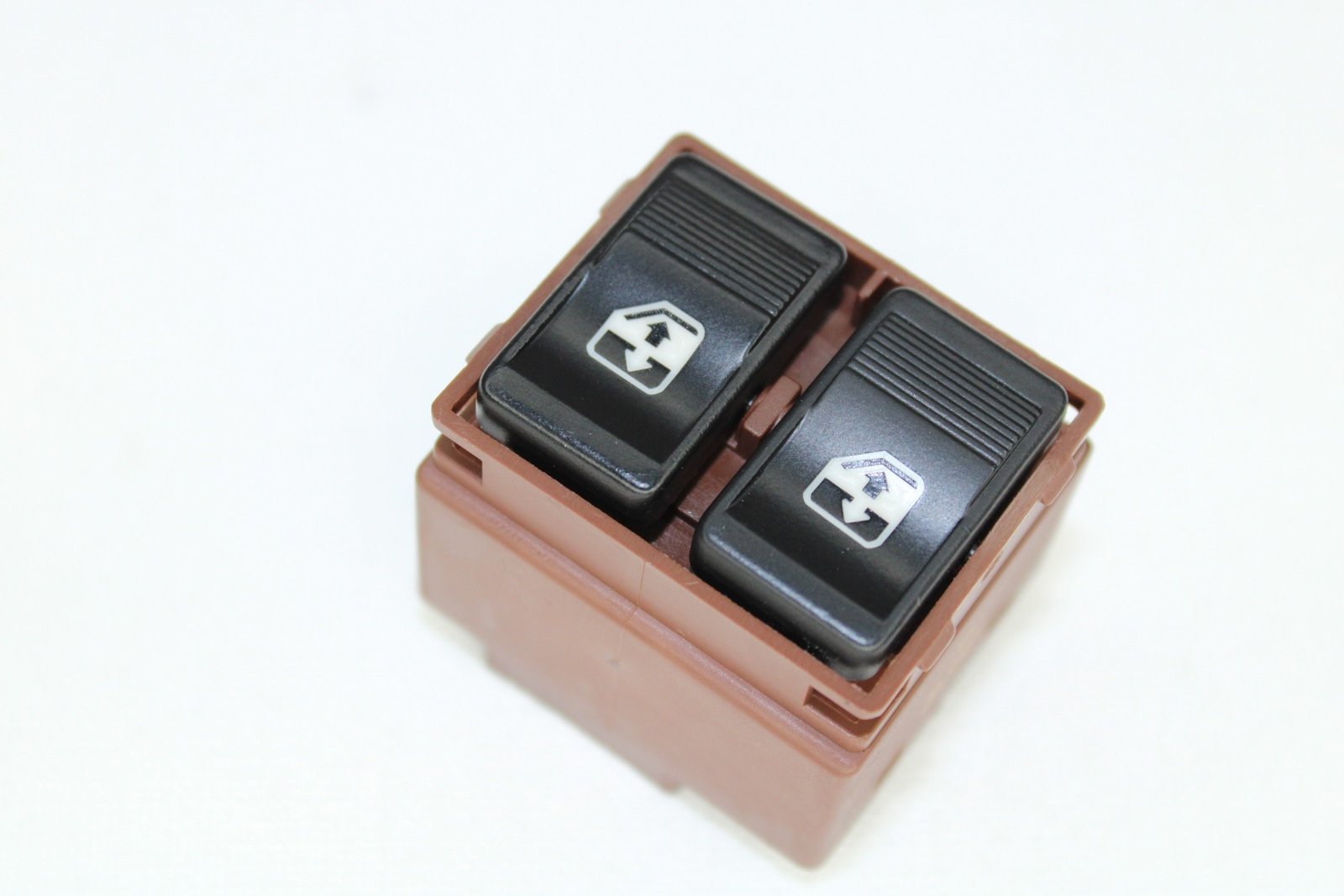 90811400T - (ELT0231) CAM ACMA DUGMESI CIFTLI F.SLX (11522502) / TRITON