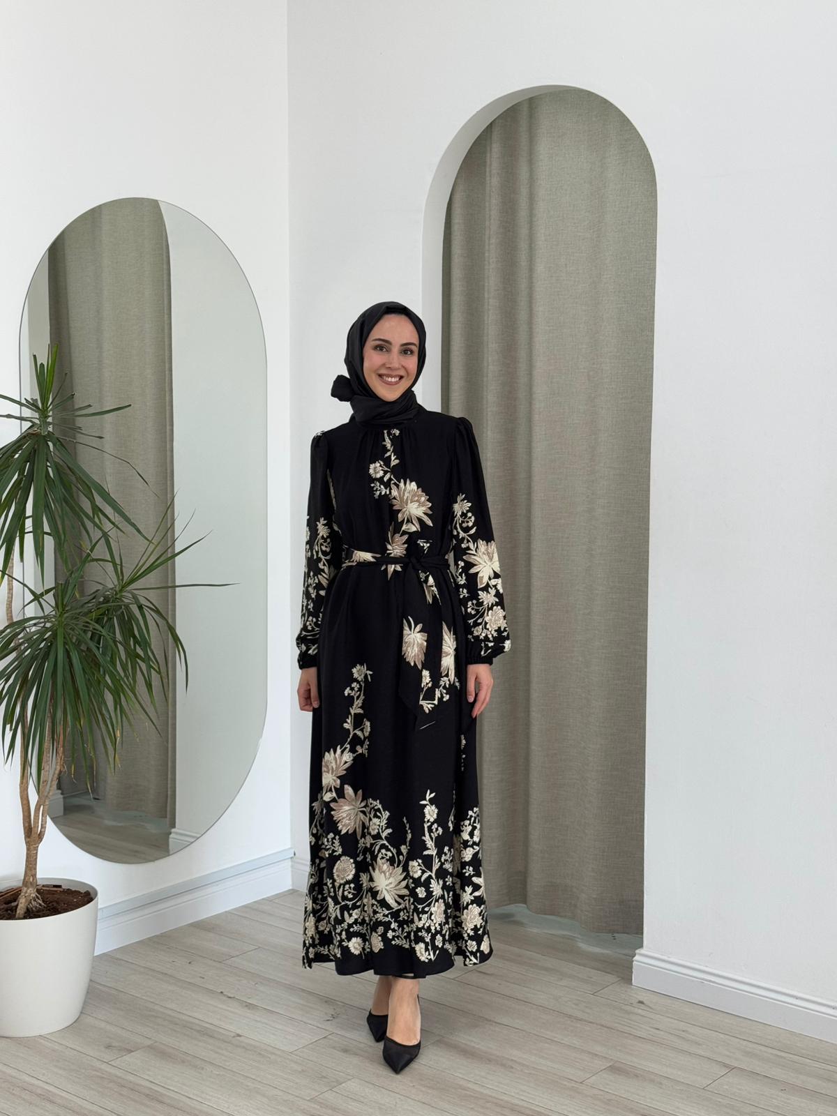 Almarwah Çiçek Detaylı Elbise Siyah 303843