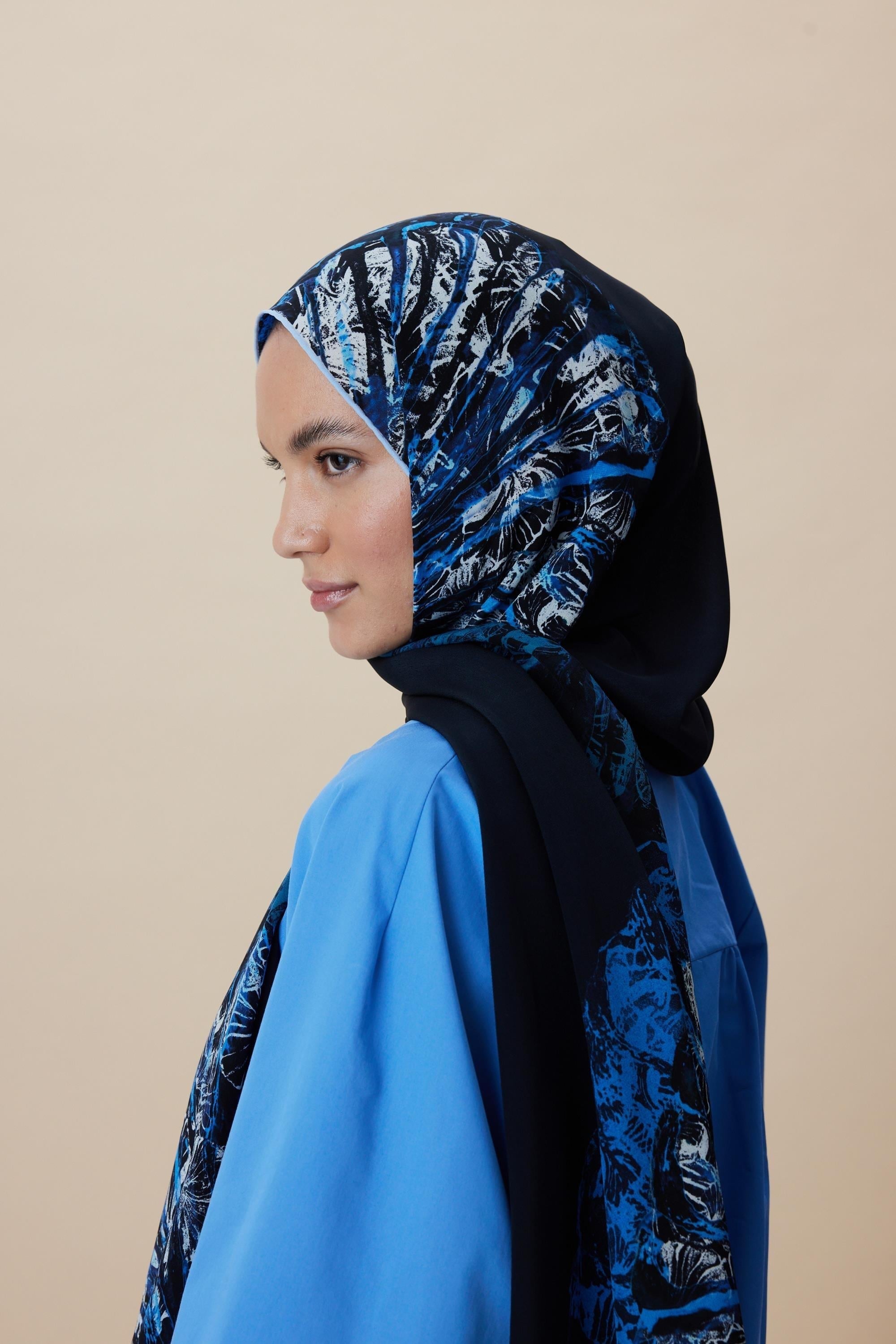 Maisa Krep İpek Şal Lacivert 2956