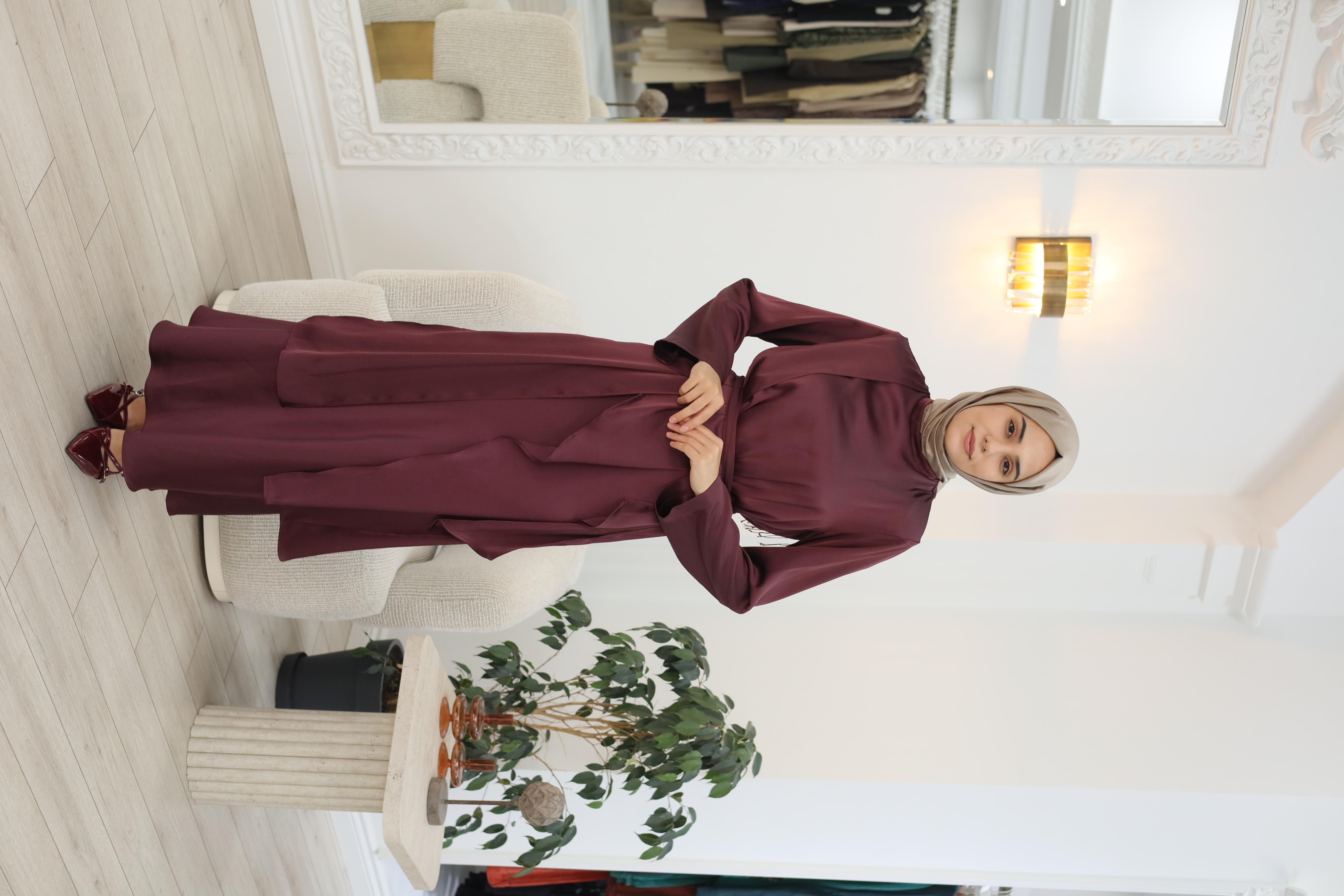 QOOQ Saten Takım 26fw201