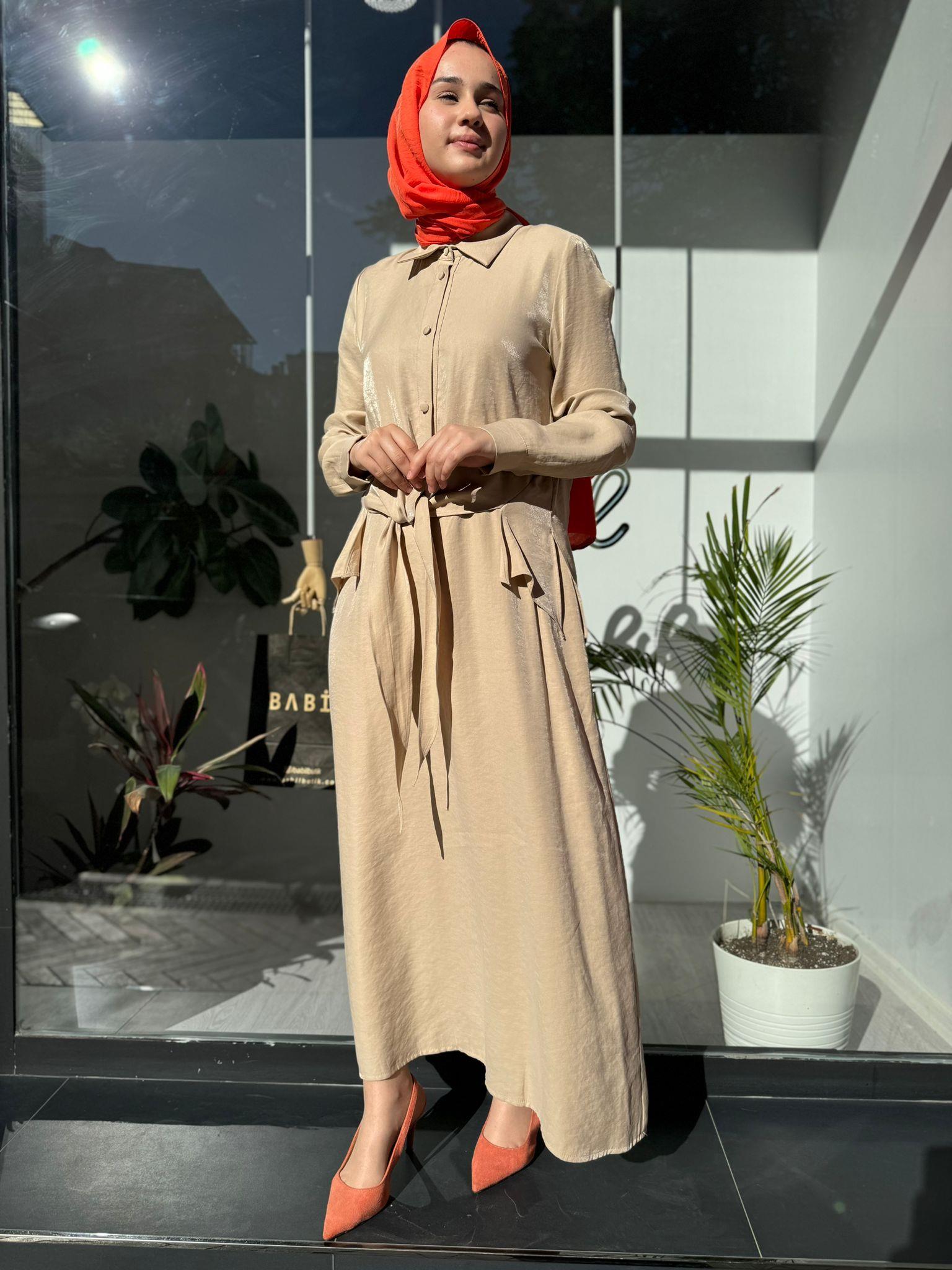 Almarwah Gömlek Detaylı Elbise Bej 303712