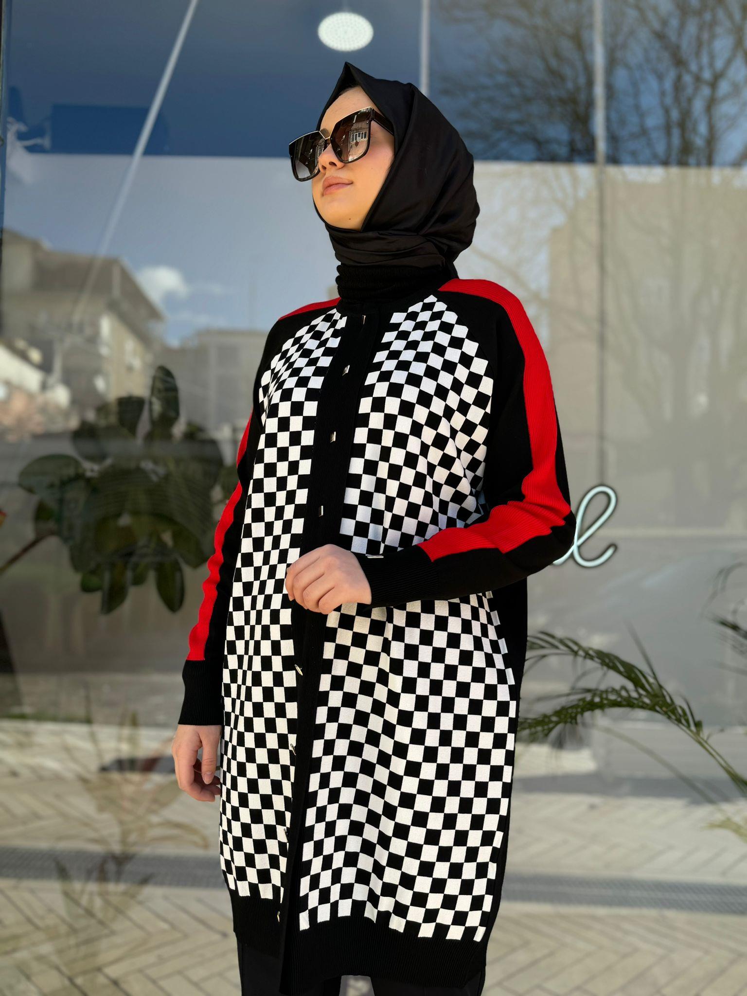 Invee Siyah Kare Desenli Hırka 6891