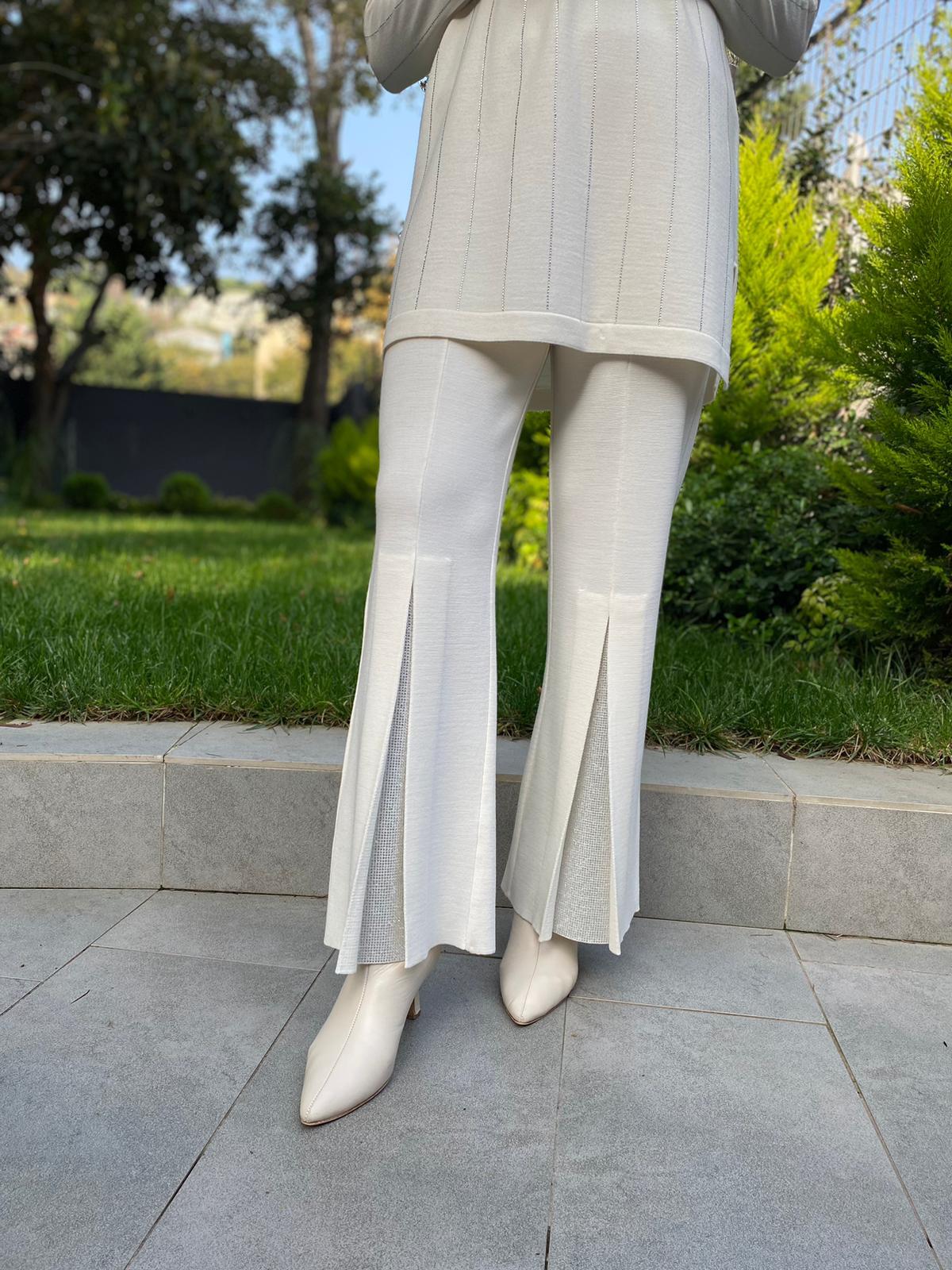 Miss Dalida Paçası Taşlı Triko Pantolon Ekru t24k7011